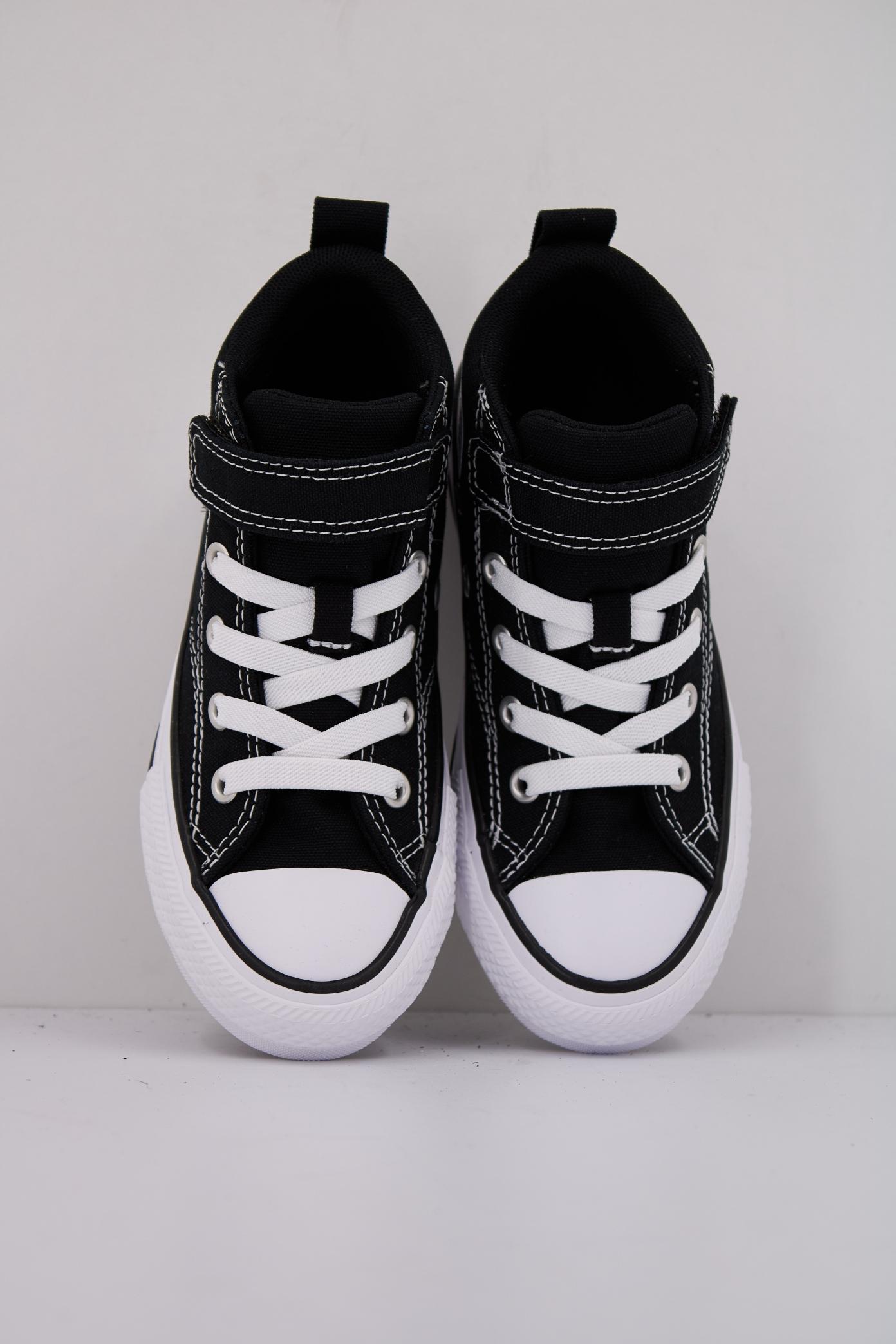 CONVERSE CHUCK TAYLOR ALL STAR MALDE en color NEGRO (3)