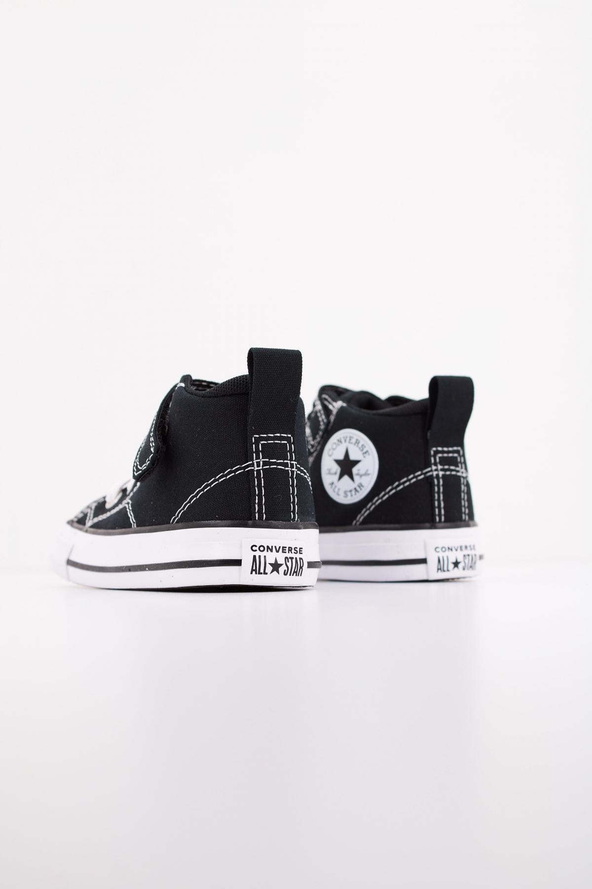 CONVERSE CHUCK TAYLOR ALL STAR MALDE en color NEGRO (4)