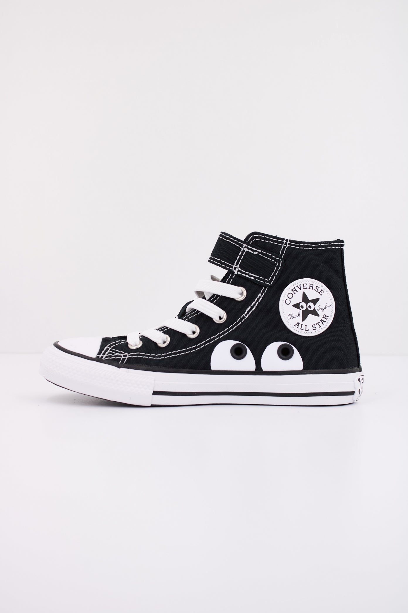 CONVERSE CHUCK TAYLOR ALL STAR EYES en color NEGRO (1)