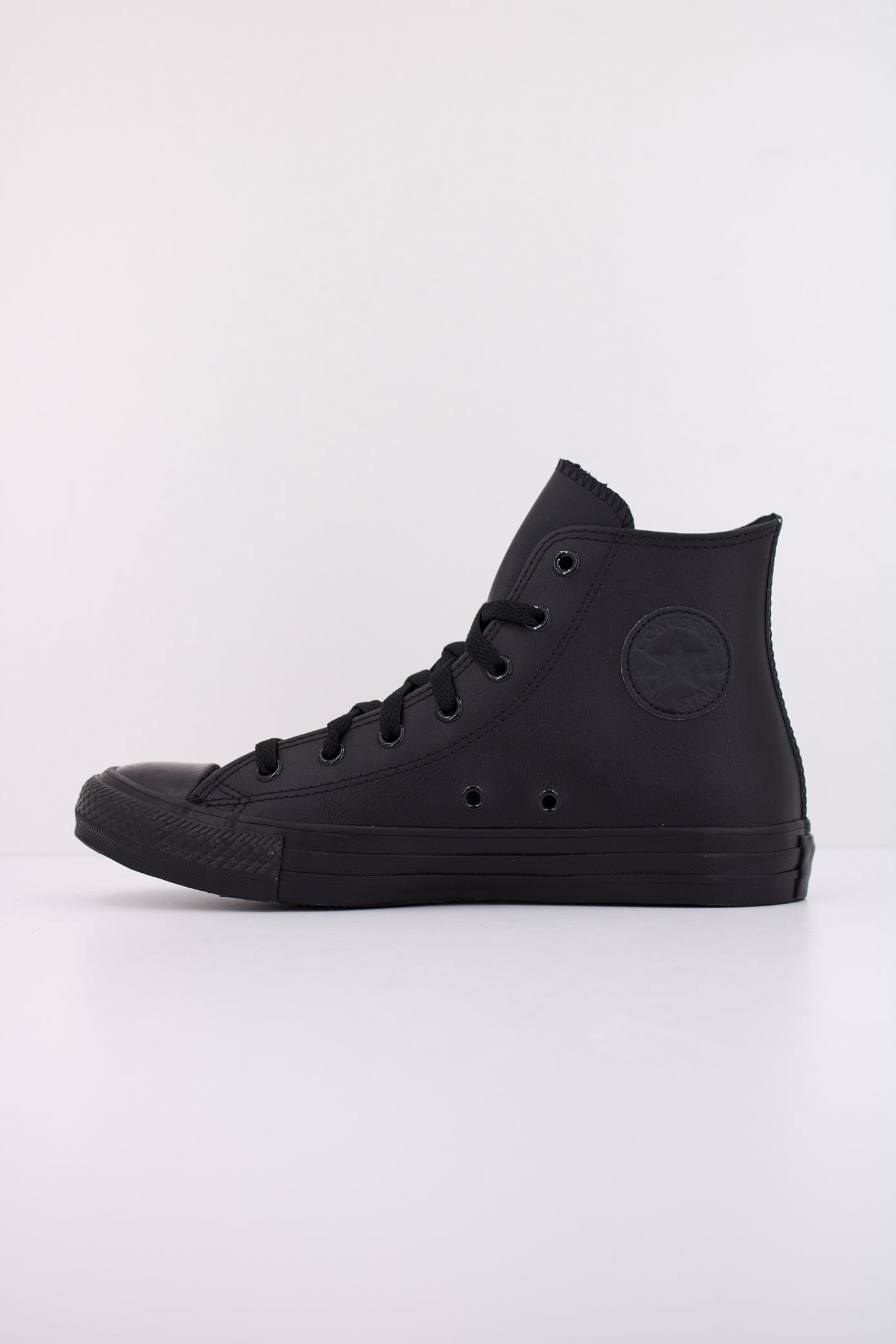 CONVERSE CHUCK TAYLOR ALL STAR HI en color NEGRO (1)