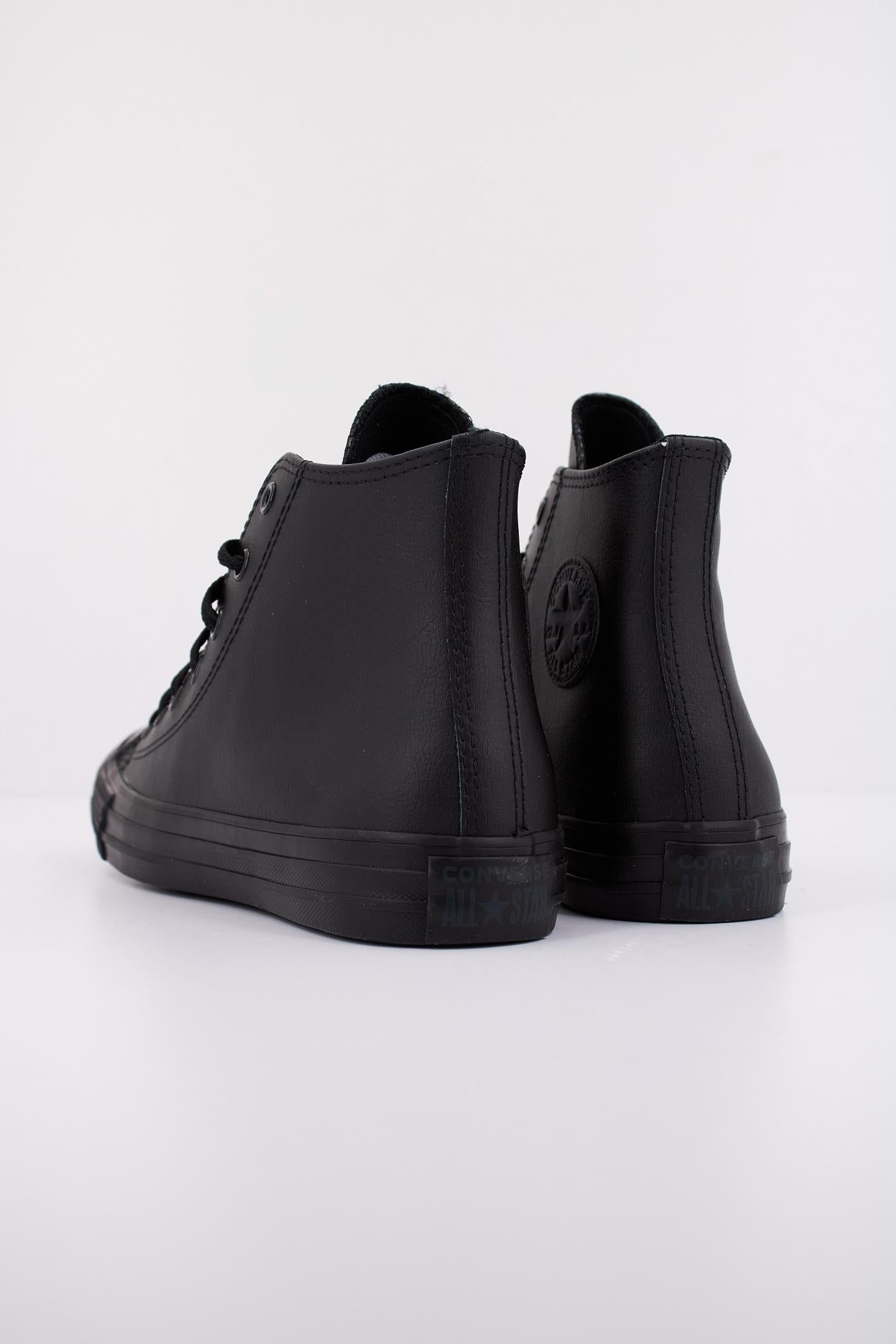 CONVERSE CHUCK TAYLOR ALL STAR HI en color NEGRO (4)