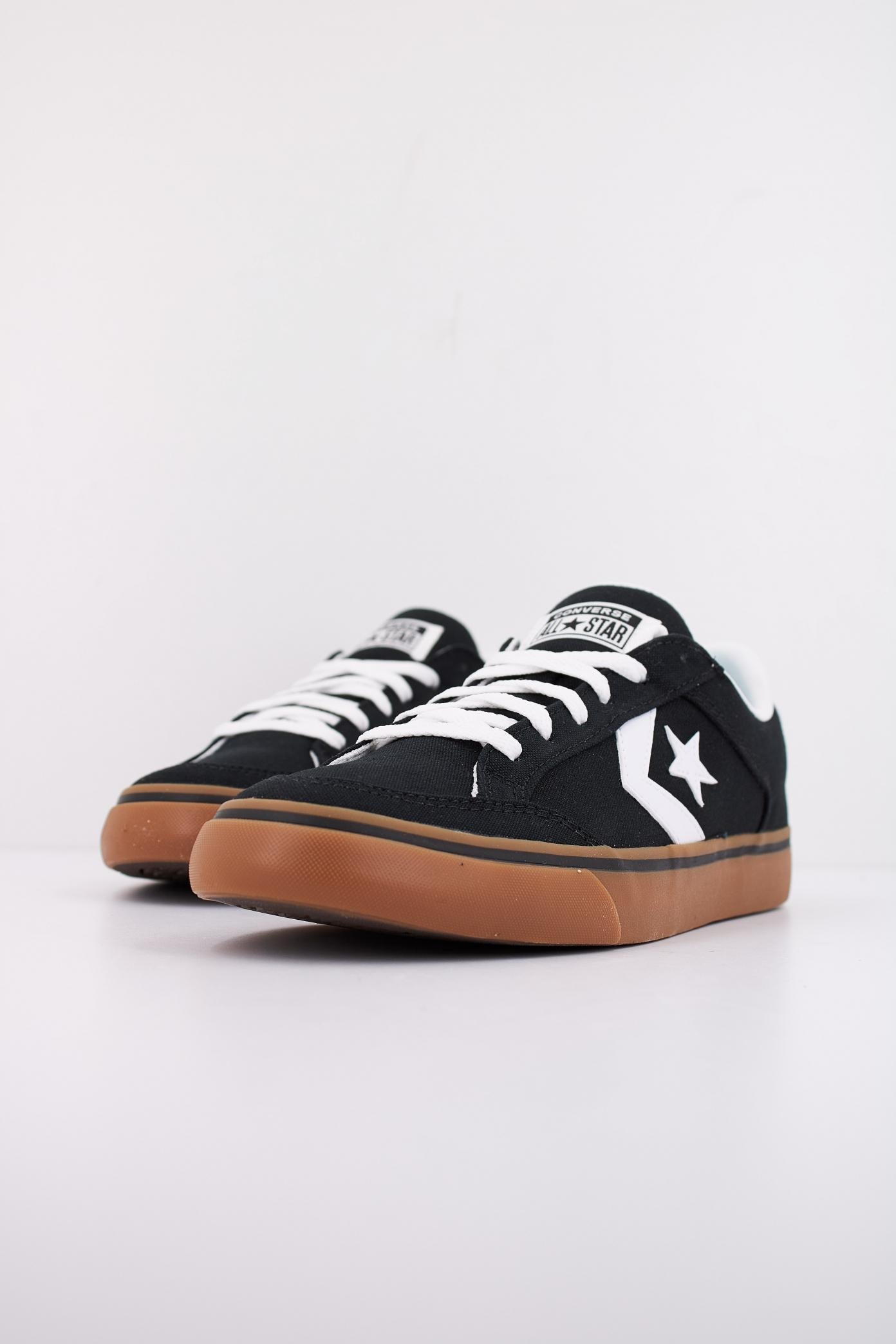 CONVERSE TOBIN OX en color NEGRO  (2)