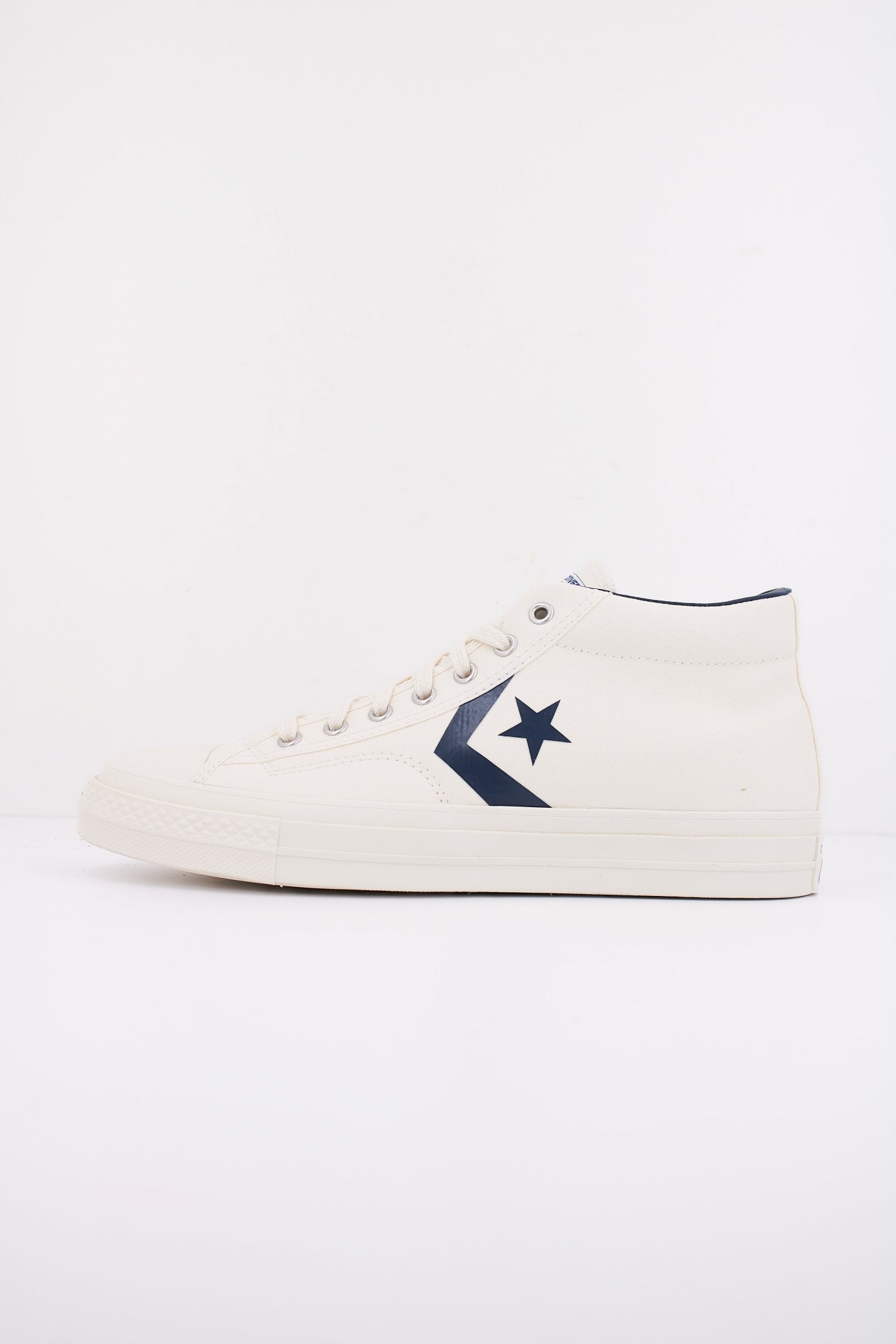 CONVERSE CHUCK TAYLOR ALL STAR PLAYER MID en color BLANCO (1)