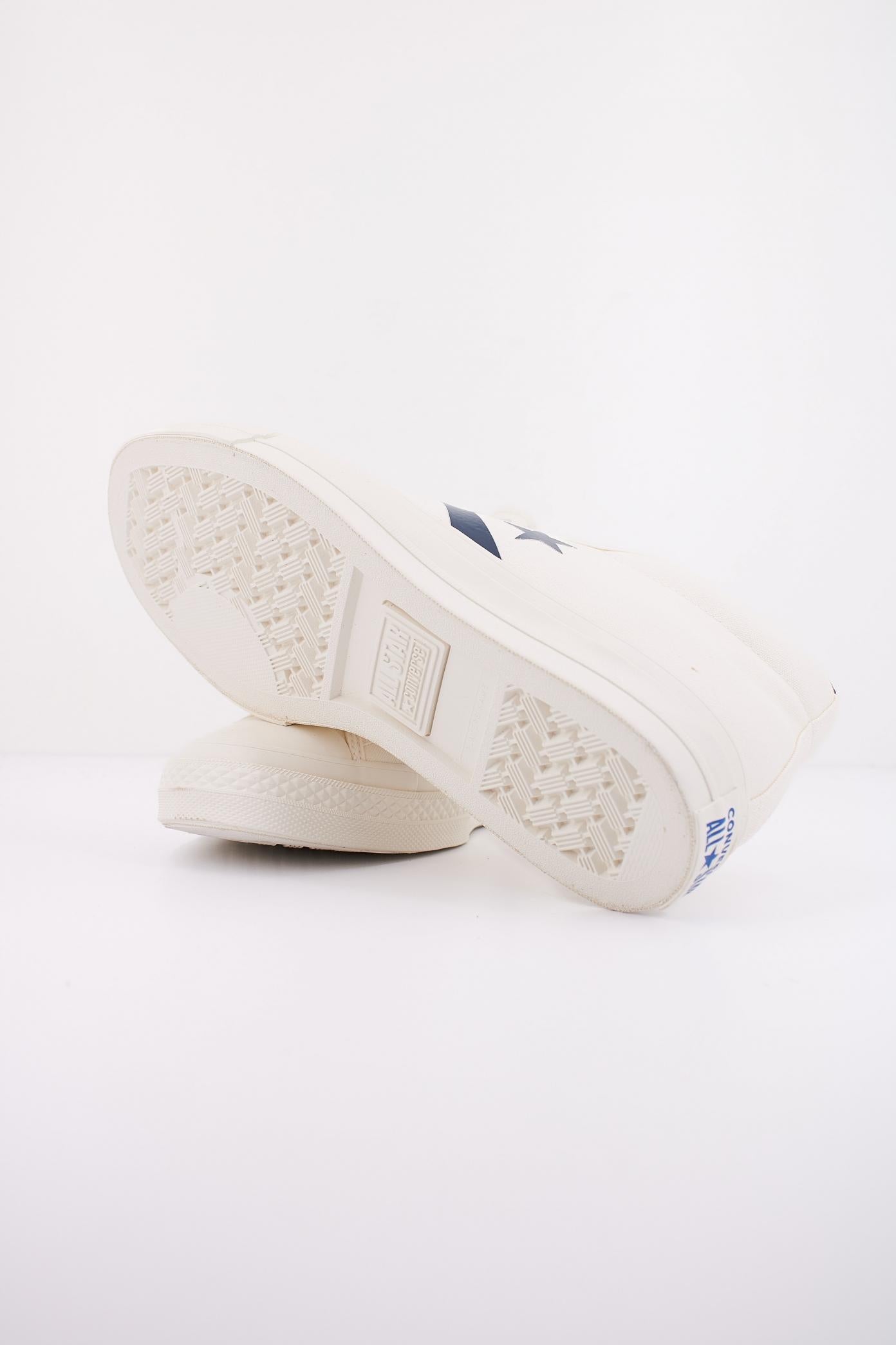 CONVERSE CHUCK TAYLOR ALL STAR PLAYER MID en color BLANCO (5)