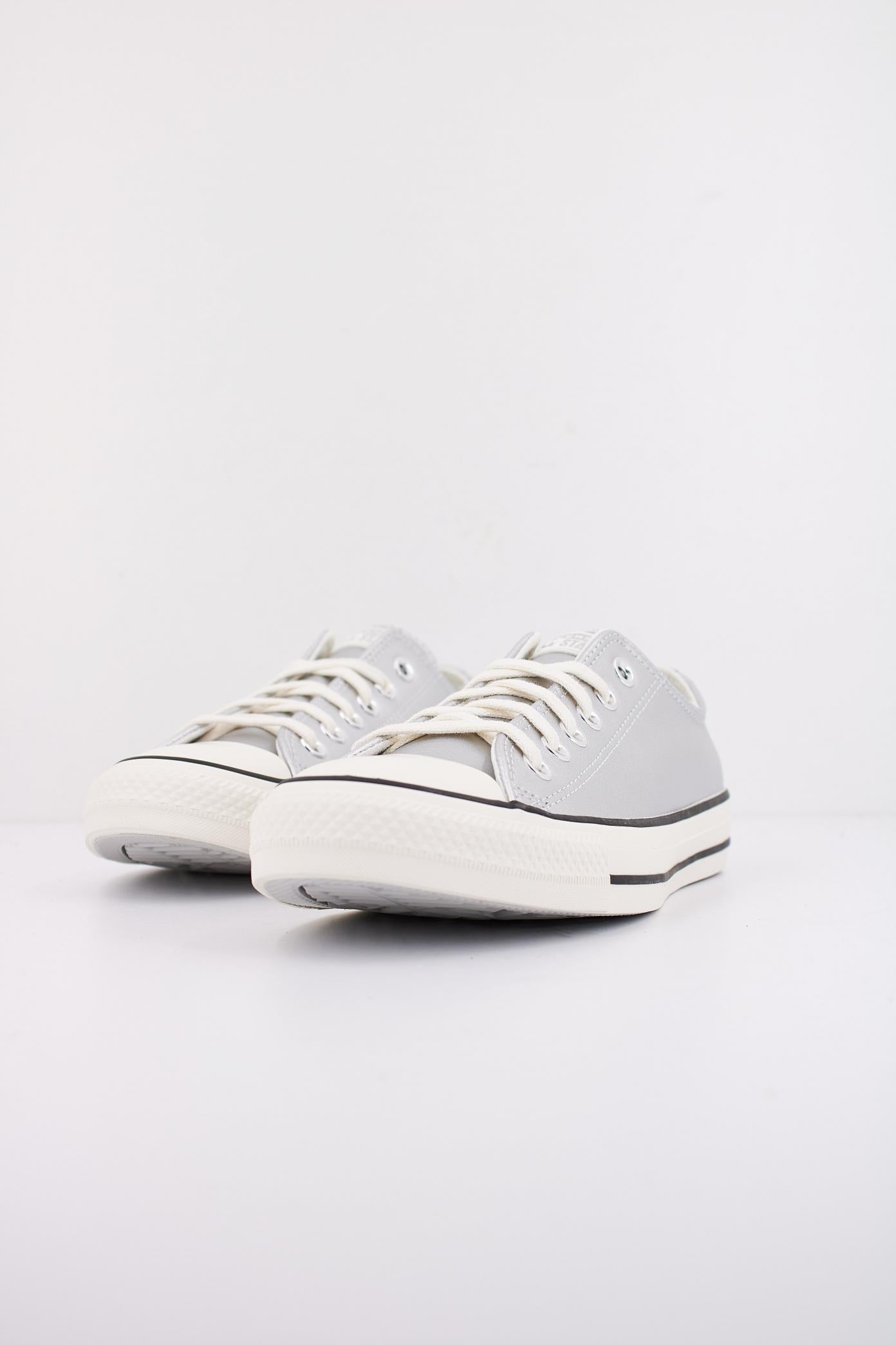 CONVERSE AC en color PLATA (2)