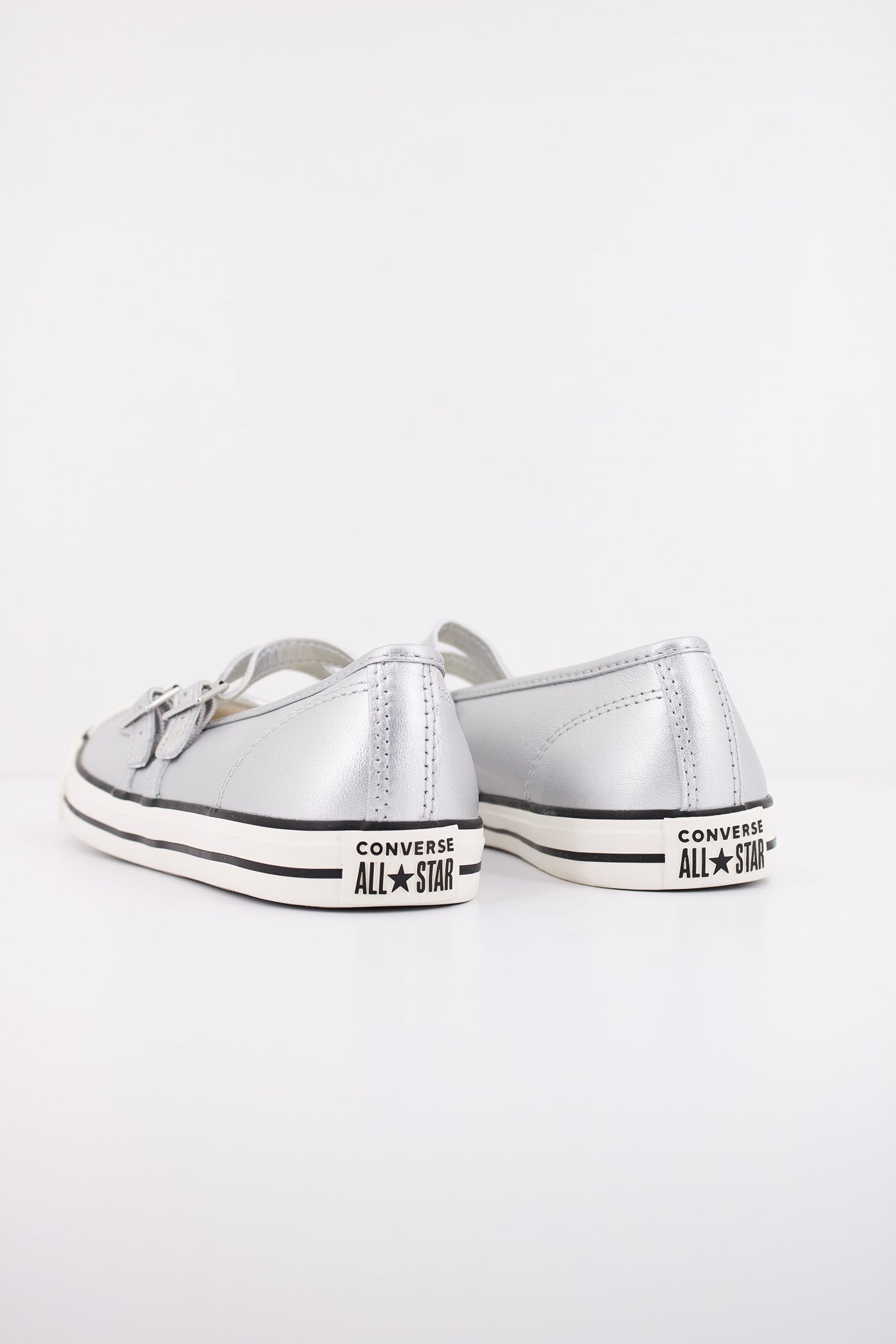CONVERSE DAINTY MARY JANE SLIP en color PLATA (4)