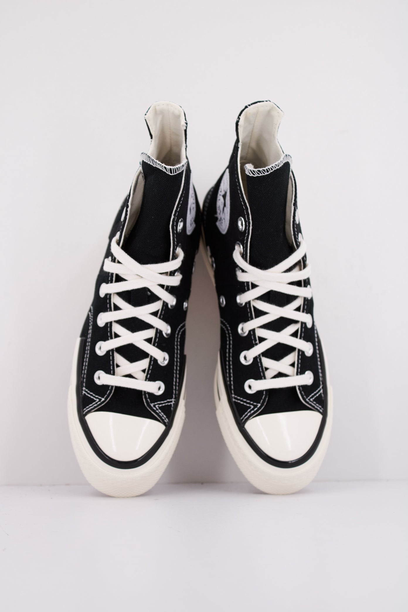 CONVERSE CHUCK PLUS en color NEGRO (3)
