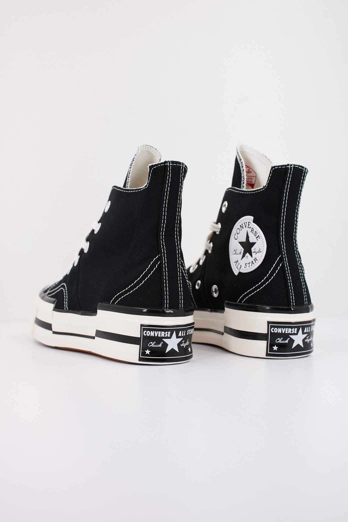 CONVERSE CHUCK PLUS en color NEGRO (4)