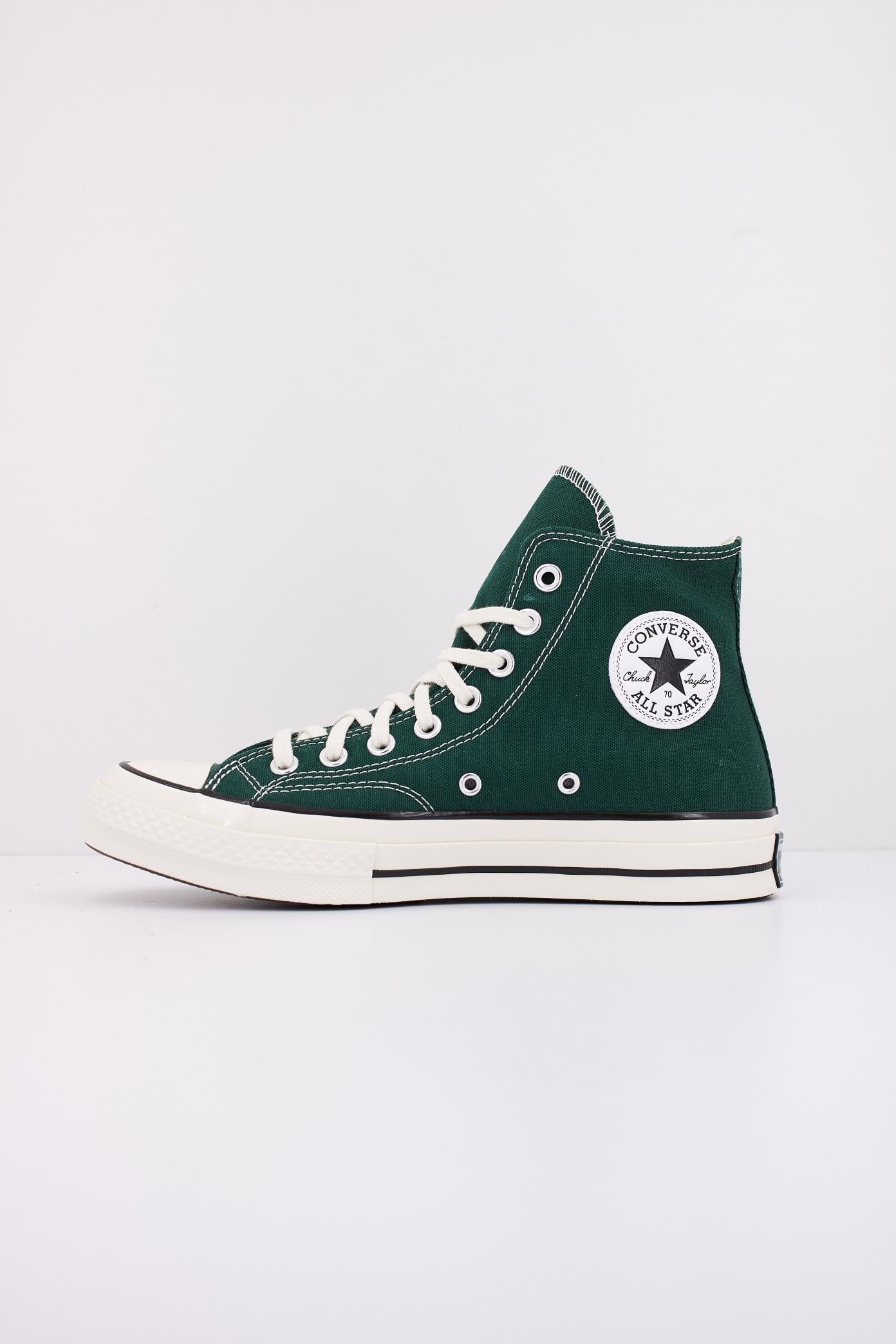 CONVERSE CHUCK en color VERDE (1)