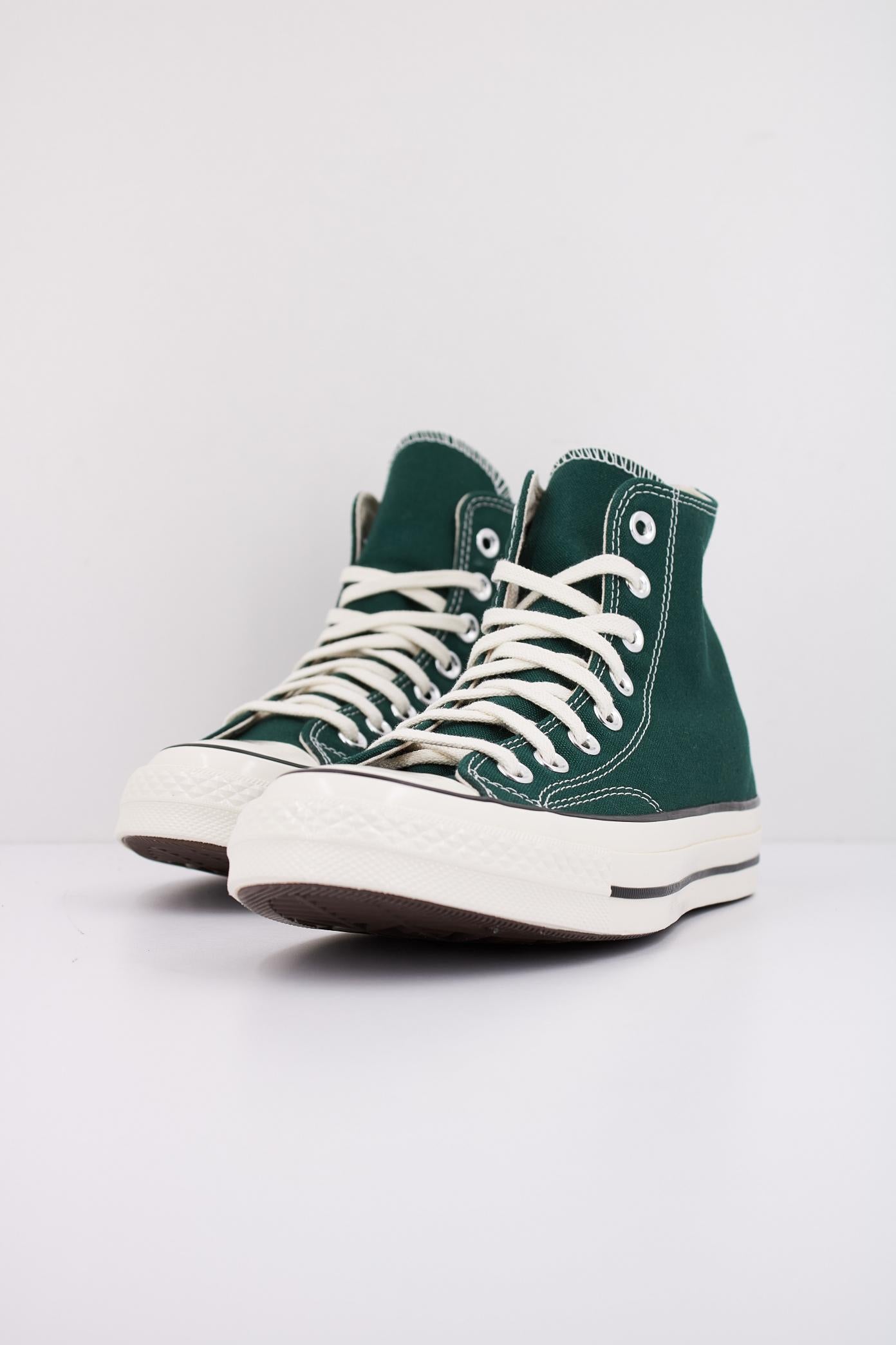 CONVERSE CHUCK en color VERDE (2)