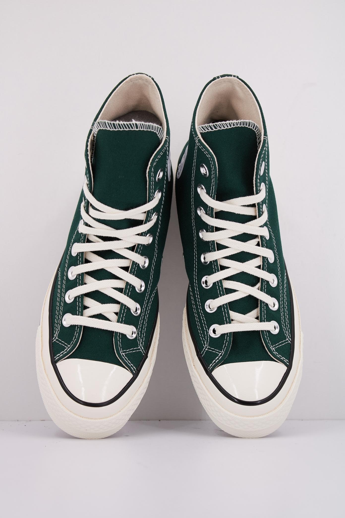 CONVERSE CHUCK en color VERDE (3)