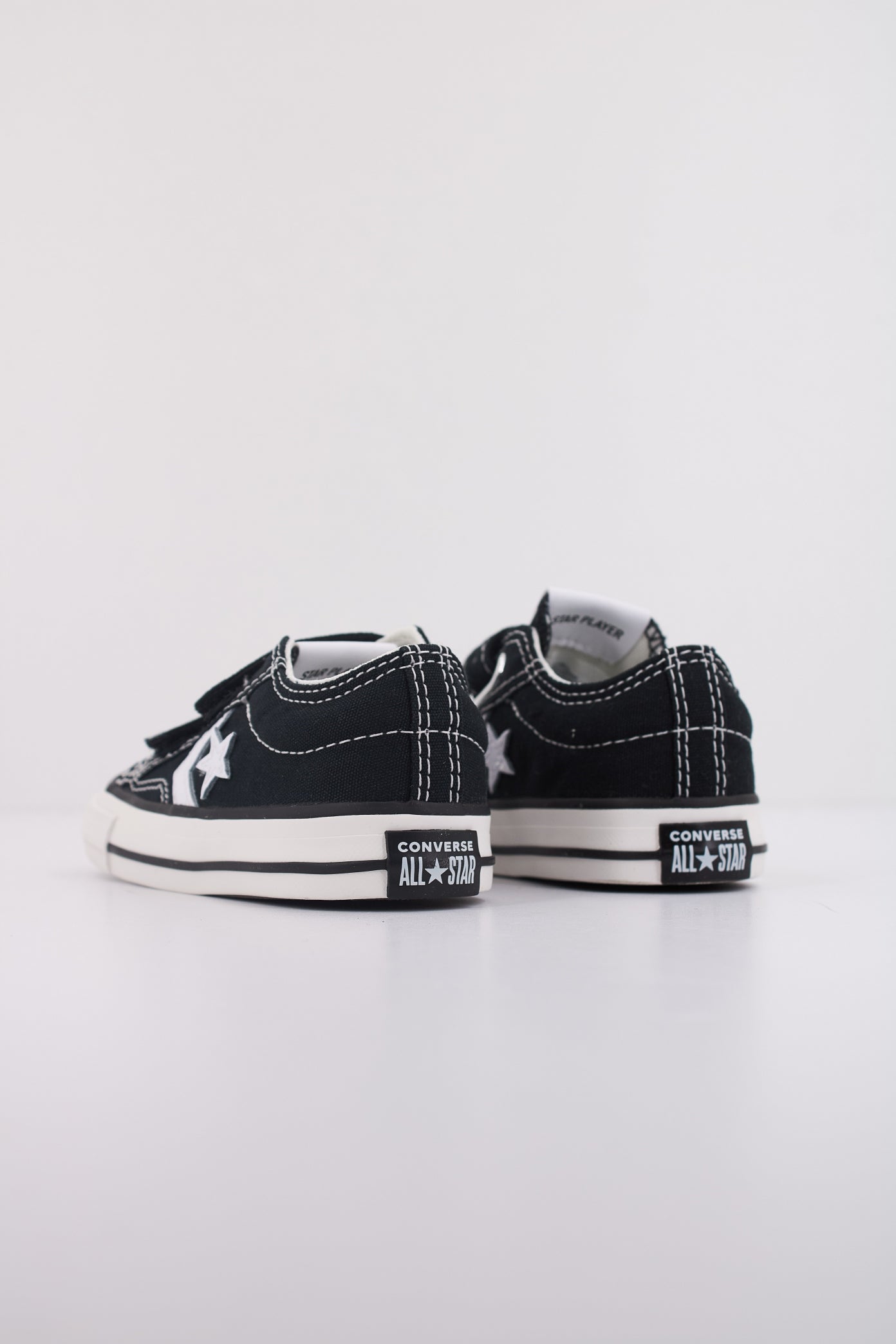 CONVERSE STAR PLAYER V OX en color NEGRO (4)