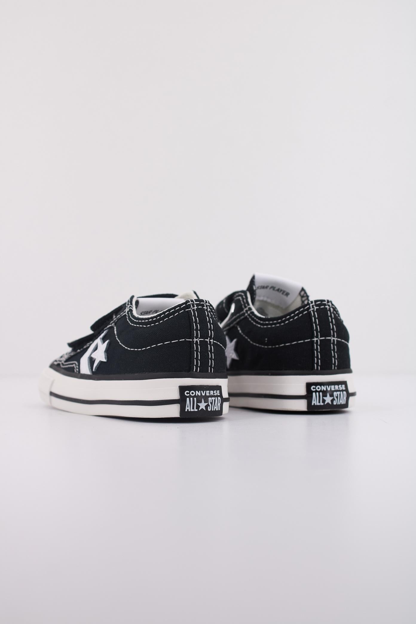 CONVERSE STAR PLAYER V OX en color NEGRO (4)