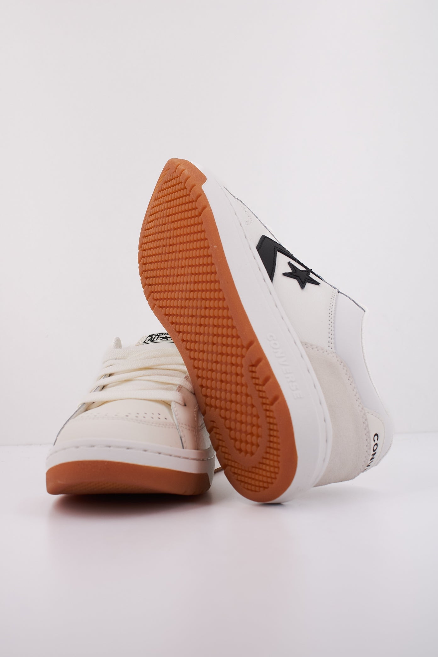 CONVERSE PRO BLAZE CLASSIC en color BLANCO (5)