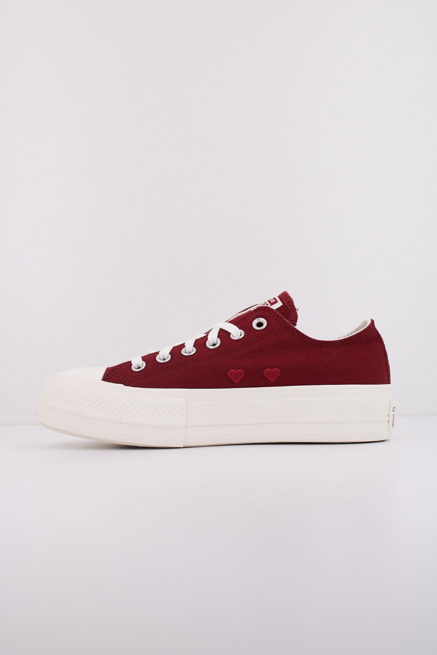 CONVERSE CHUCK TAYLOR ALL STAR LIFT PLATFORM VALENTINE´S DAY en color ROJO (1)