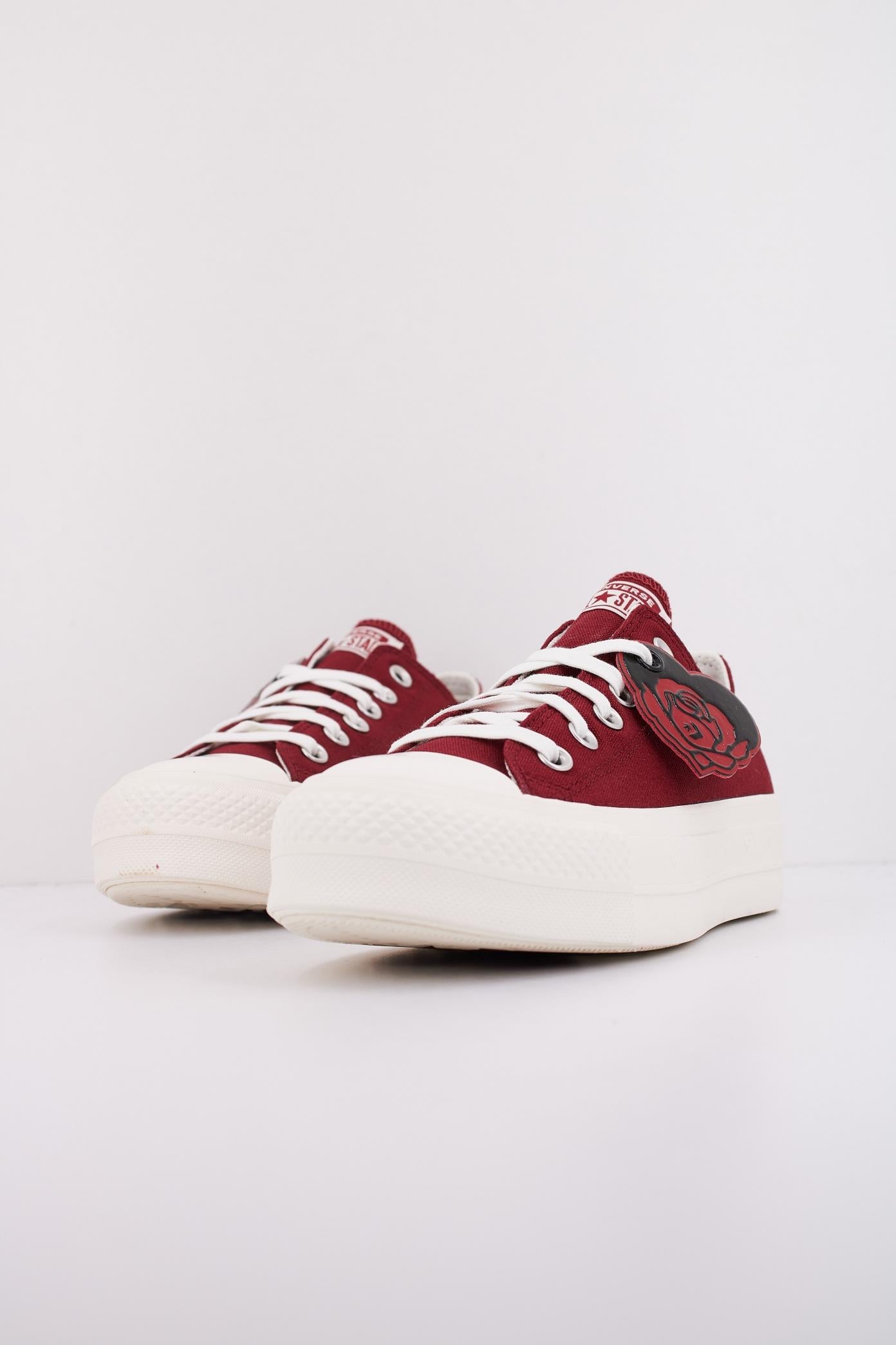 CONVERSE CHUCK TAYLOR ALL STAR LIFT PLATFORM VALENTINE´S DAY en color ROJO (2)
