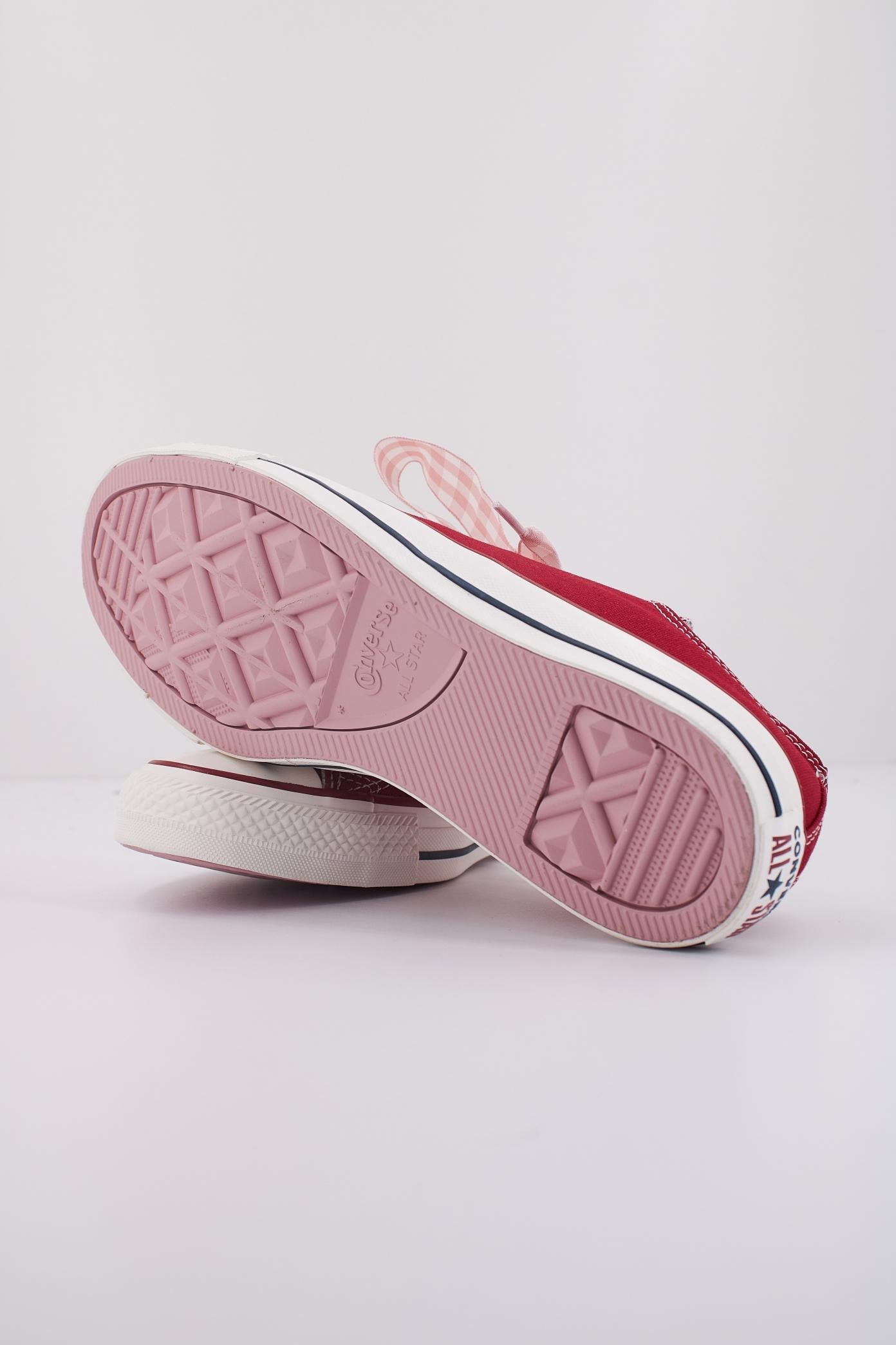 CONVERSE CHUCK TAYLOR ALL STAR en color BURDEOS (5)