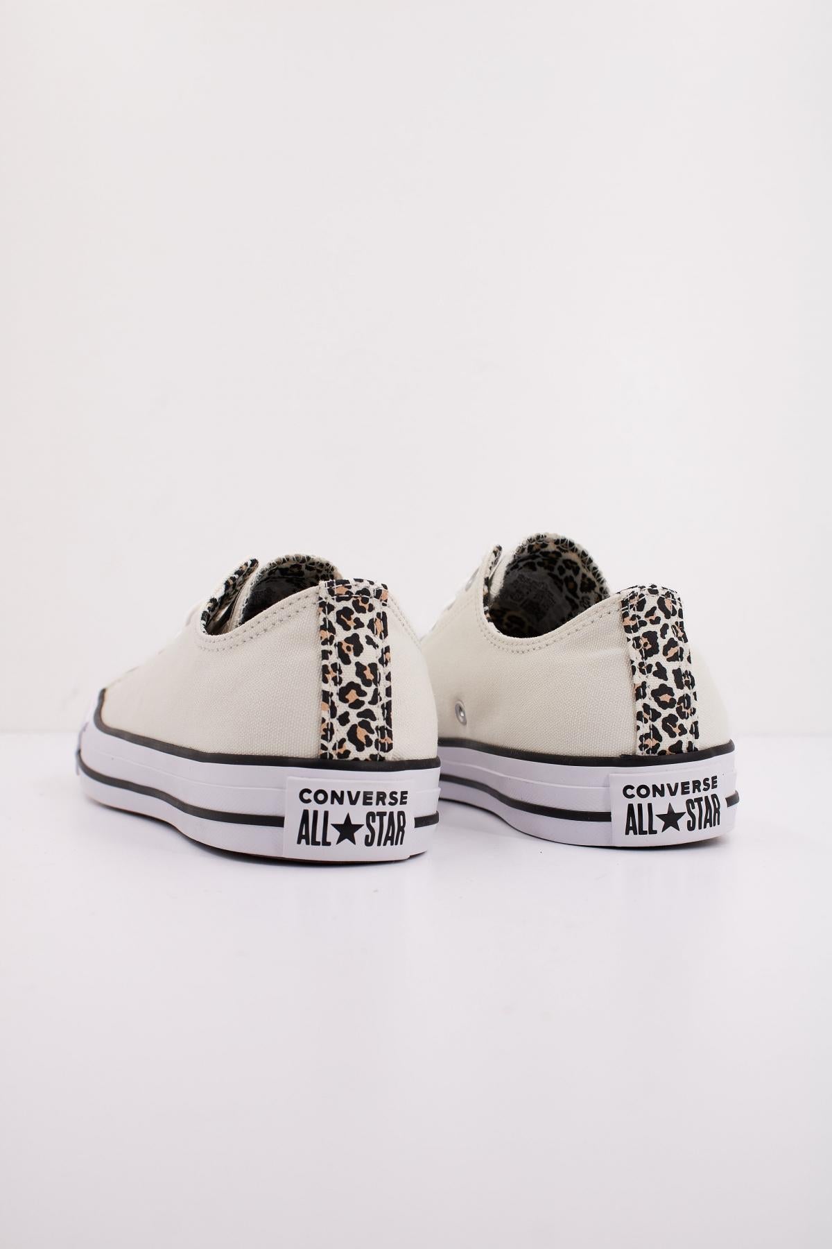 CONVERSE CHUCK TAYLOR ALL STAR en color BLANCO (4)