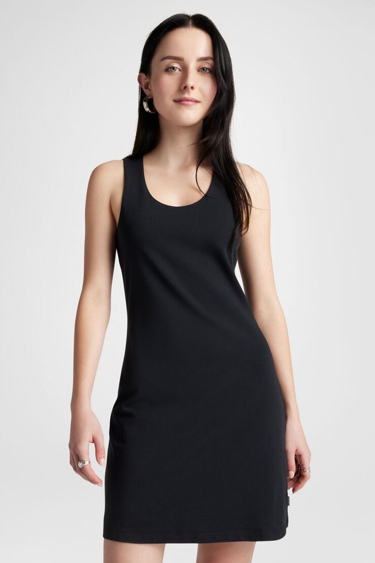 CONVERSE EVERYDAY RACERBACK DRESS en color NEGRO (1)