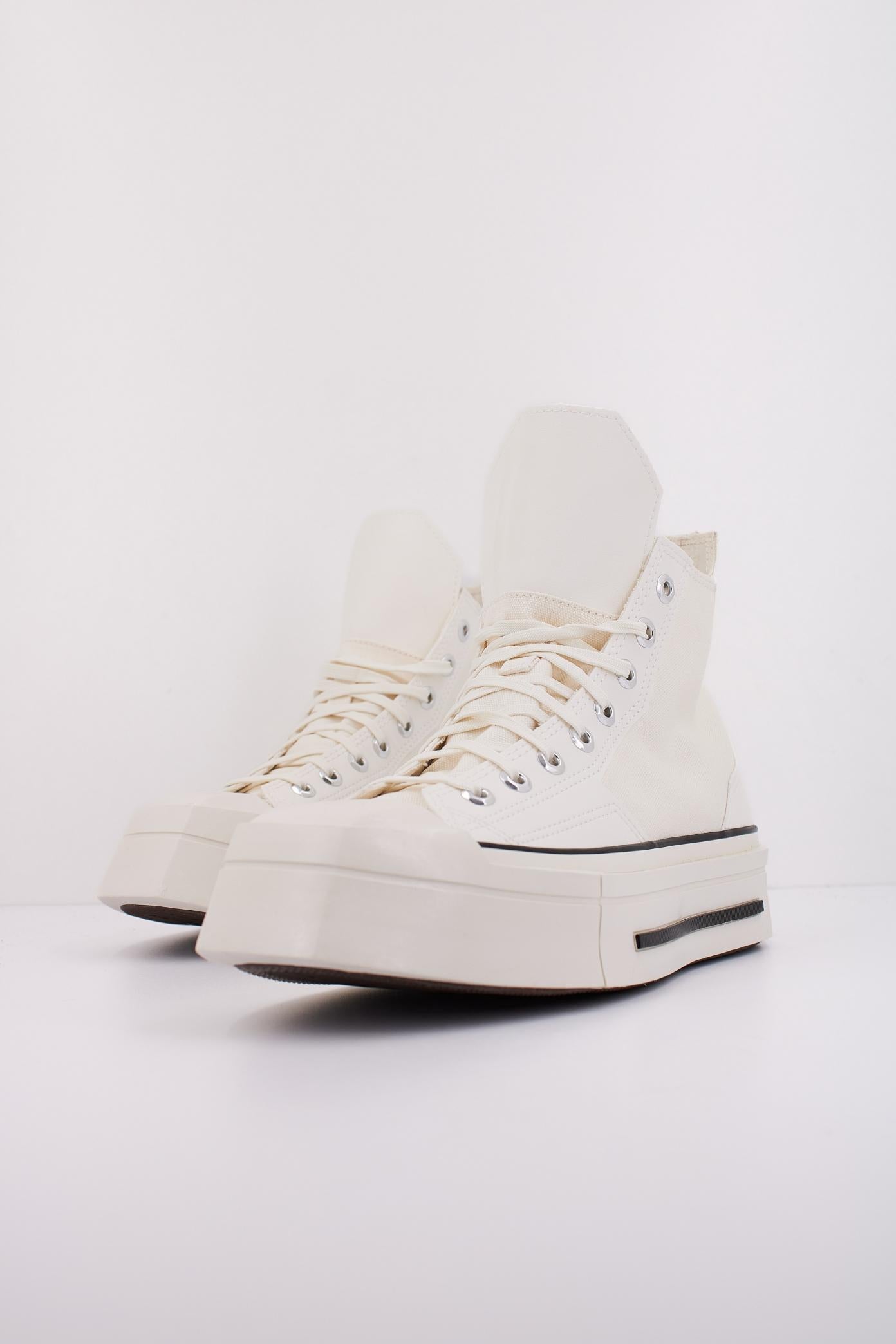 CONVERSE CHUCK DE LUXE SQUARED en color BLANCO (2)