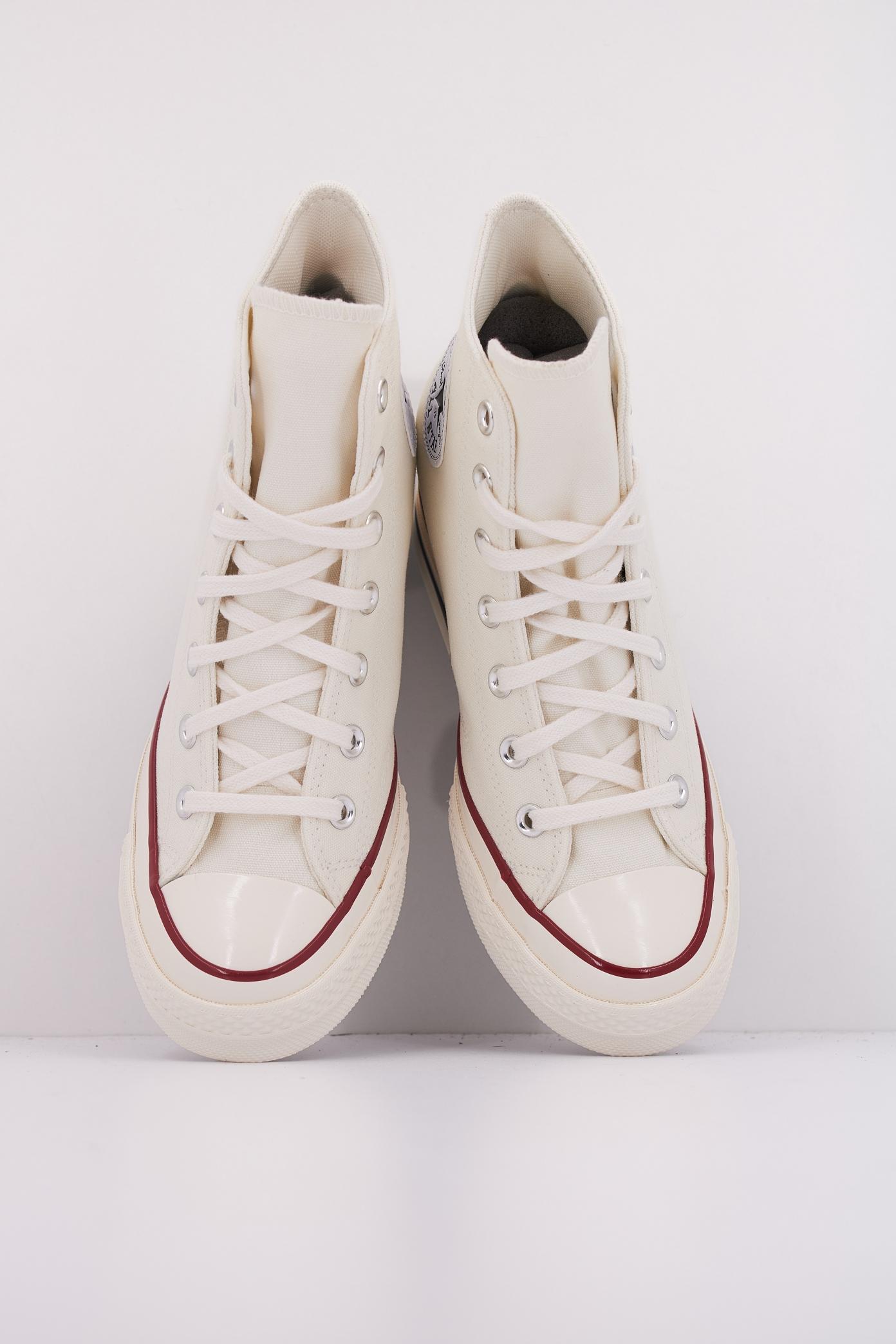 CONVERSE CHUCK en color BLANCO (3)