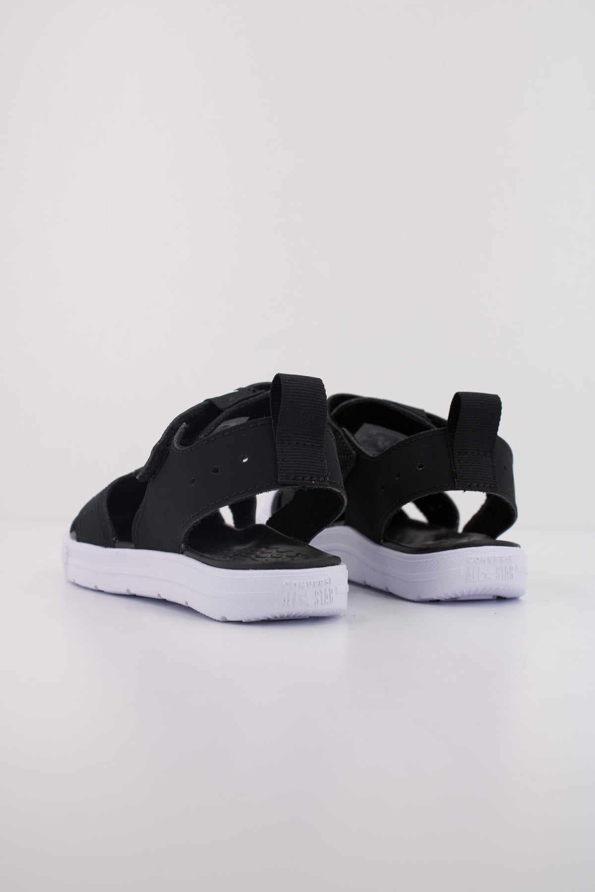 CONVERSE CHUCK TAYLOR ALL STAR AERO LITE en color NEGRO (4)