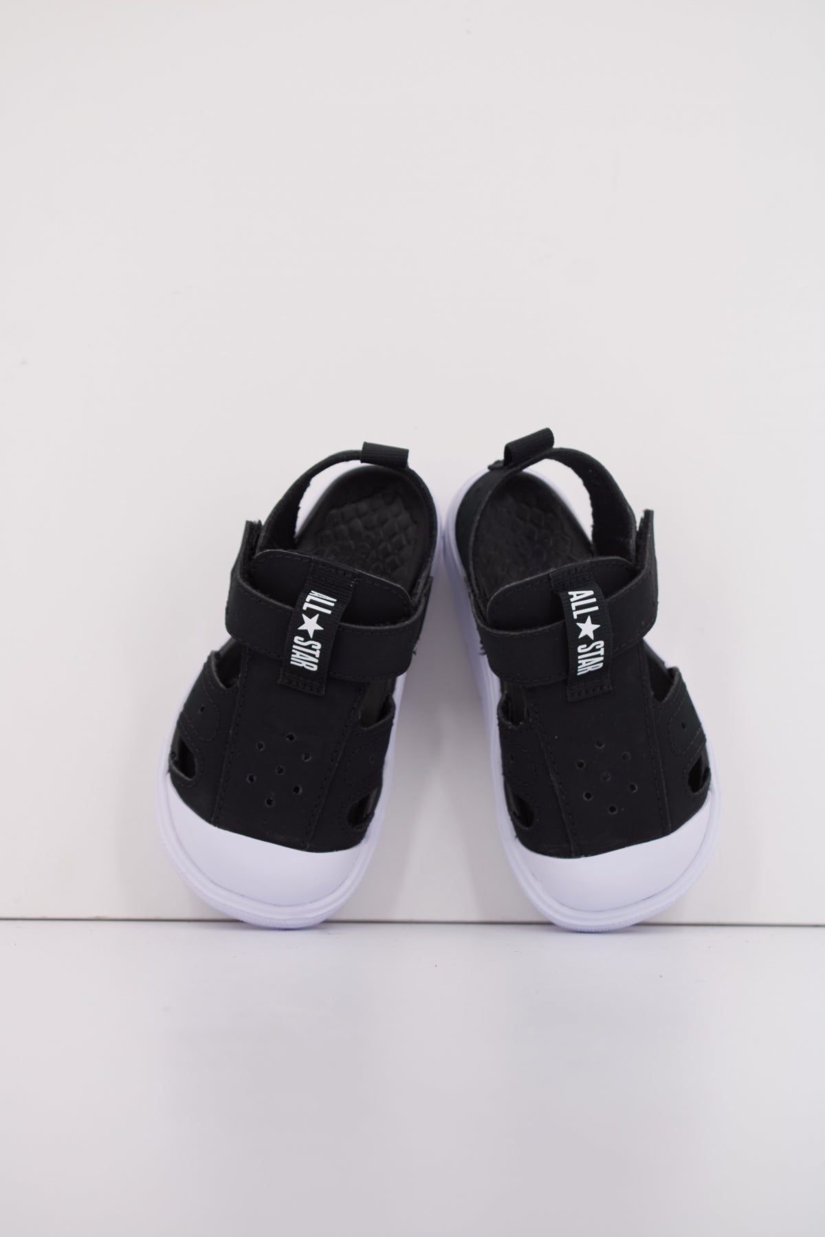 CONVERSE CHUCK TAYLOR ALL STAR AERO LITE en color NEGRO (3)