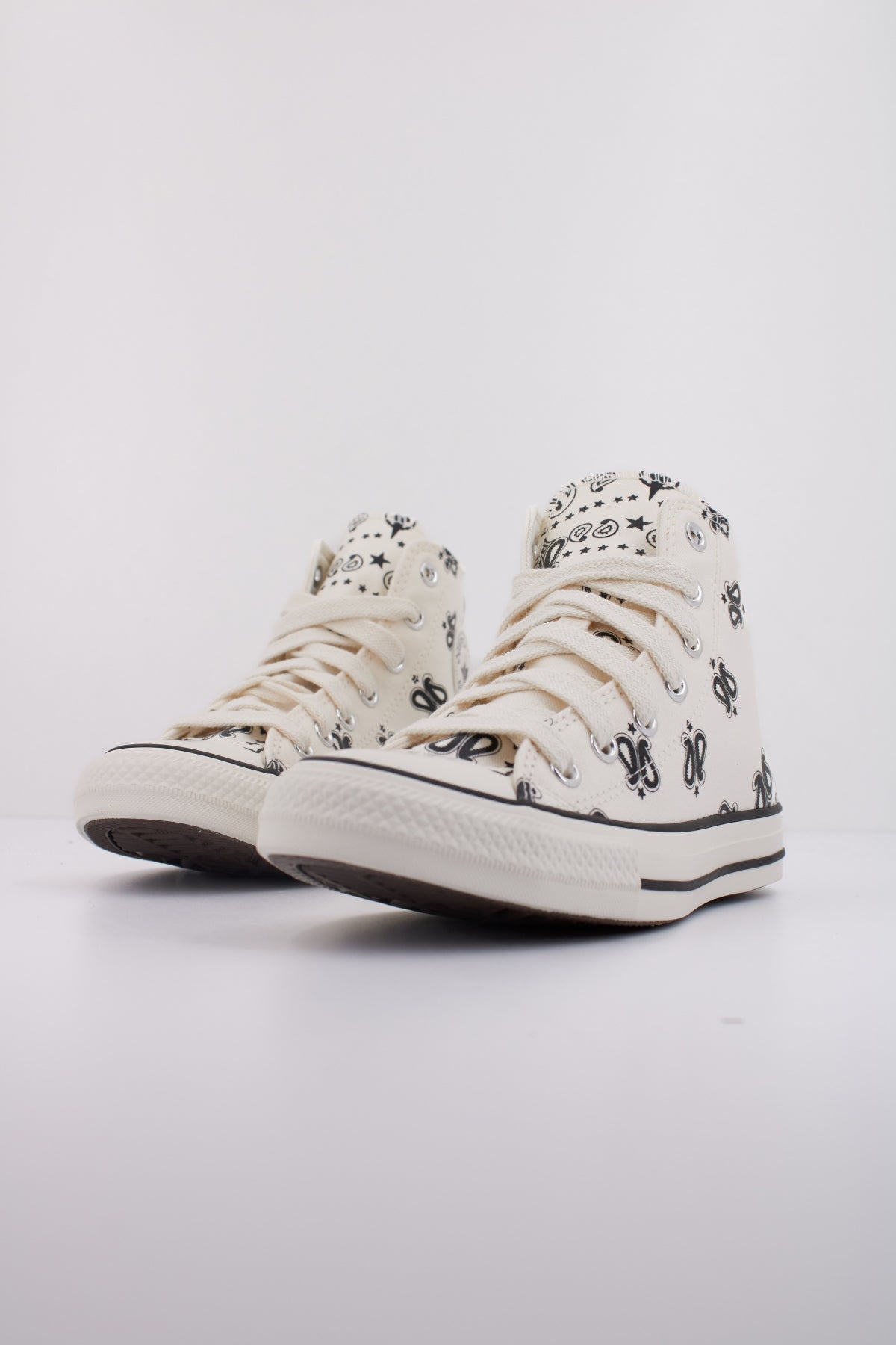 CONVERSE CHUCK TAYLOR ALL STAR PAISLEY en color BLANCO (2)
