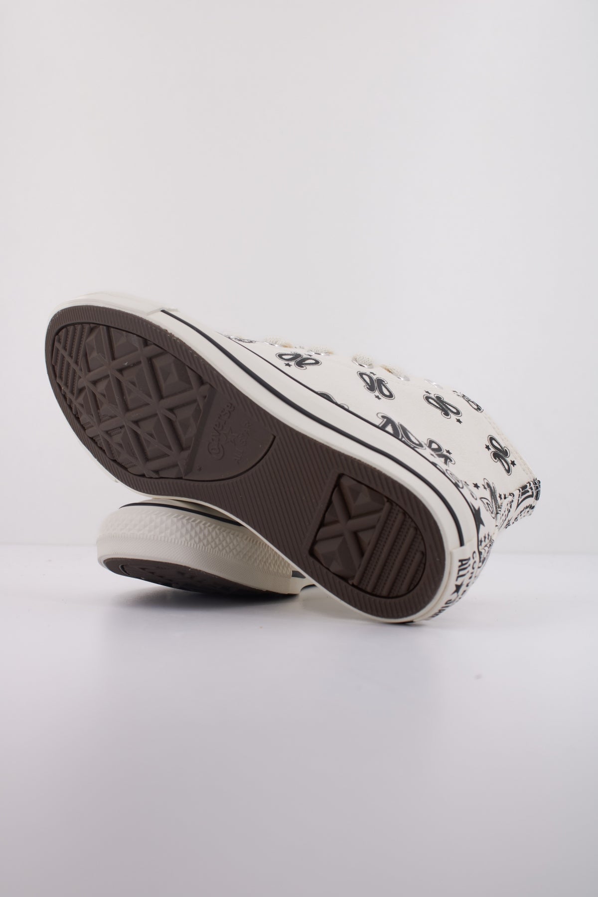 CONVERSE CHUCK TAYLOR ALL STAR PAISLEY en color BLANCO (5)