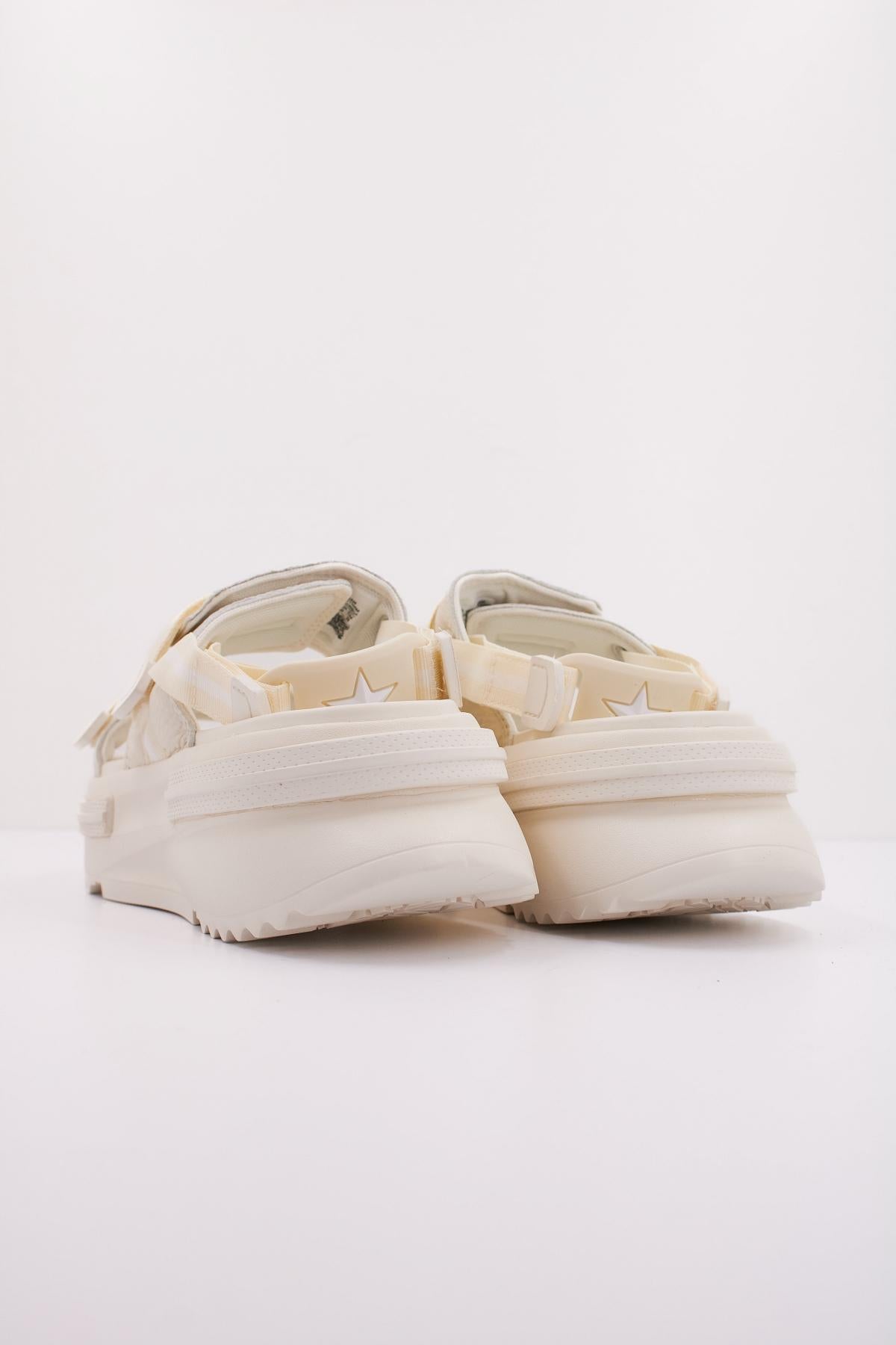 CONVERSE RUN STAR UTILITY SANDAL CX en color AMARILLO (4)