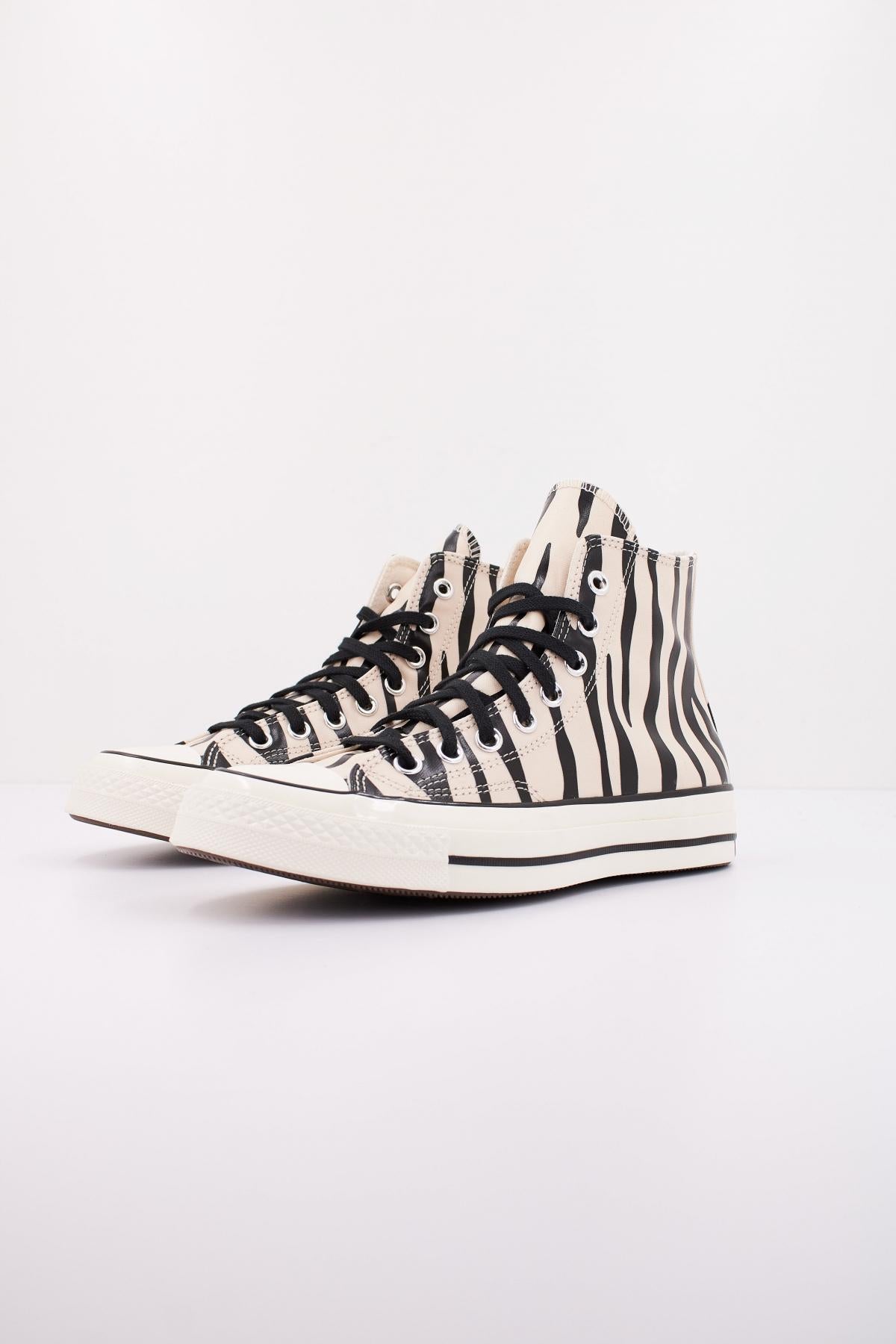 CONVERSE GLOW-IN-THE-DARK ZEBRA PRIN en color ANIMAL PRINT (2)