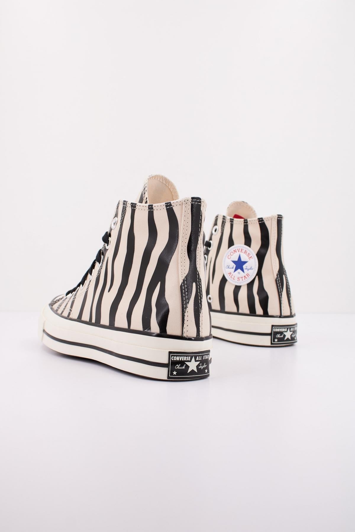CONVERSE GLOW-IN-THE-DARK ZEBRA PRIN en color ANIMAL PRINT (4)