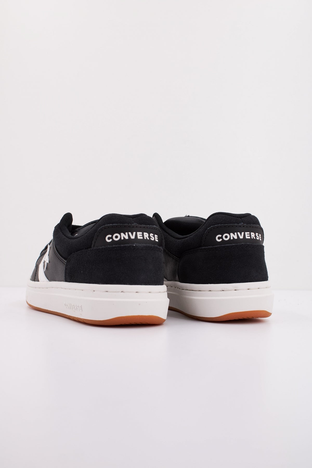 CONVERSE Pro Blaze V Ox en color NEGRO (4)