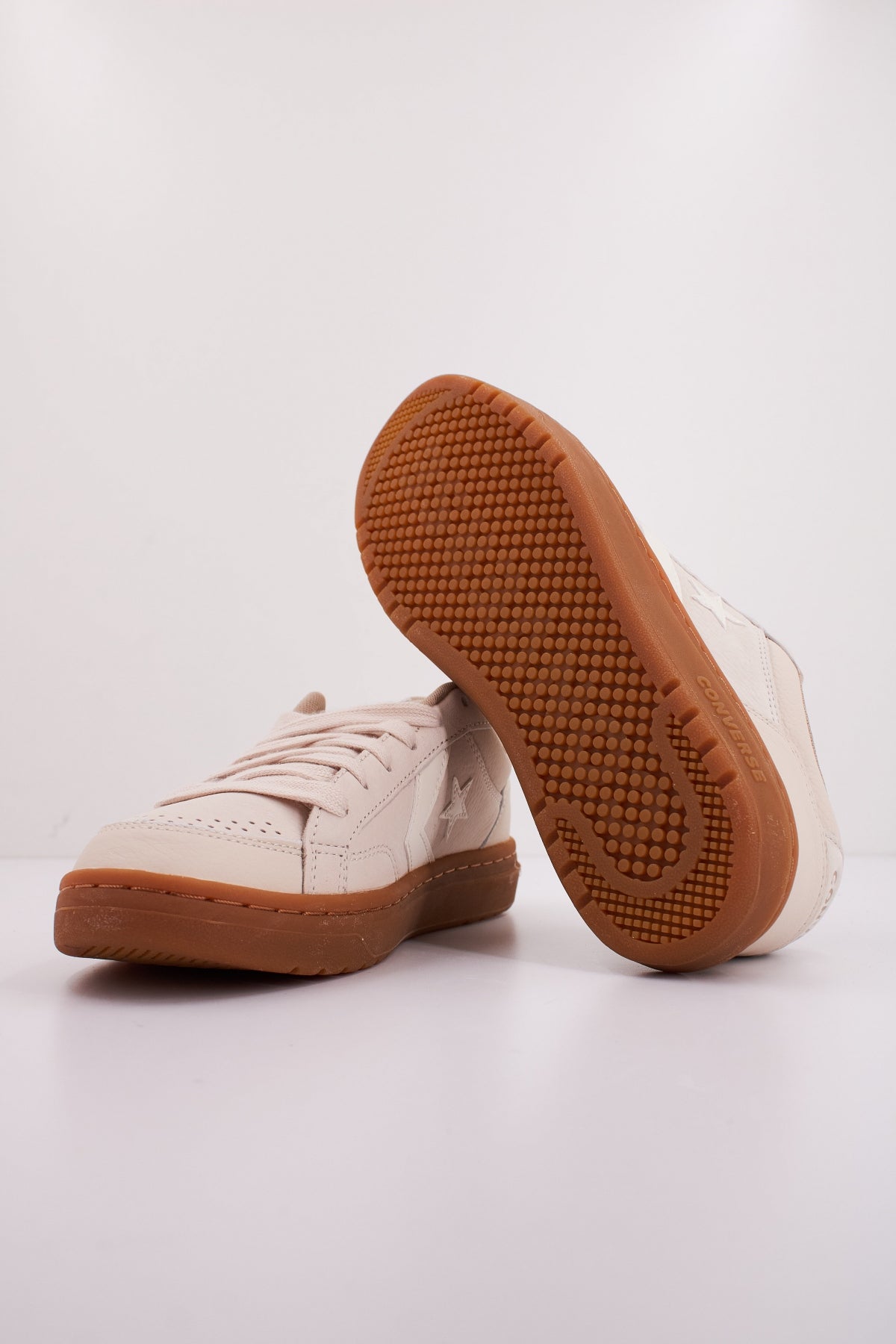 CONVERSE PRO BLAZE CLASSIC OX en color BEIS (5)