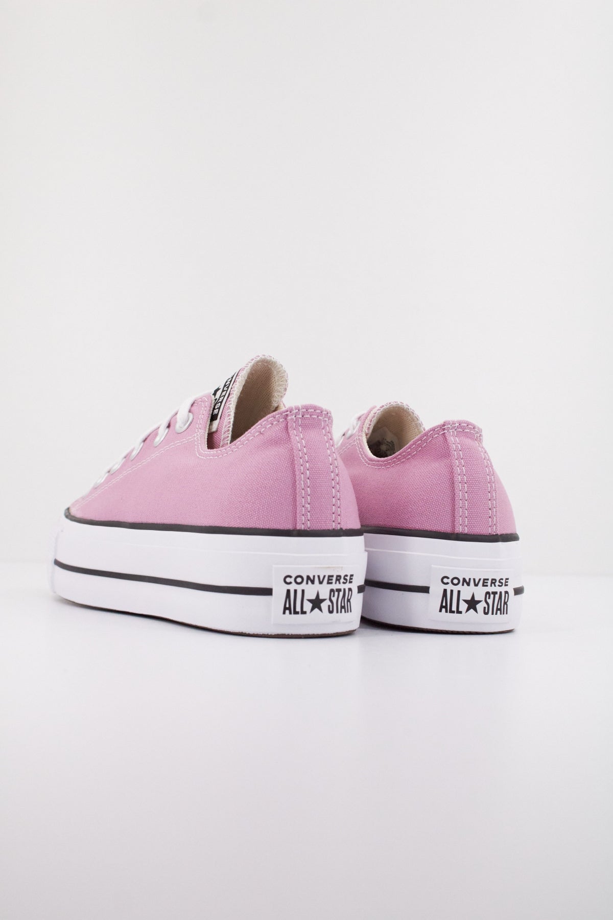CONVERSE CHUCK TAYLOR ALL STAR LIFT en color ROSA (4)