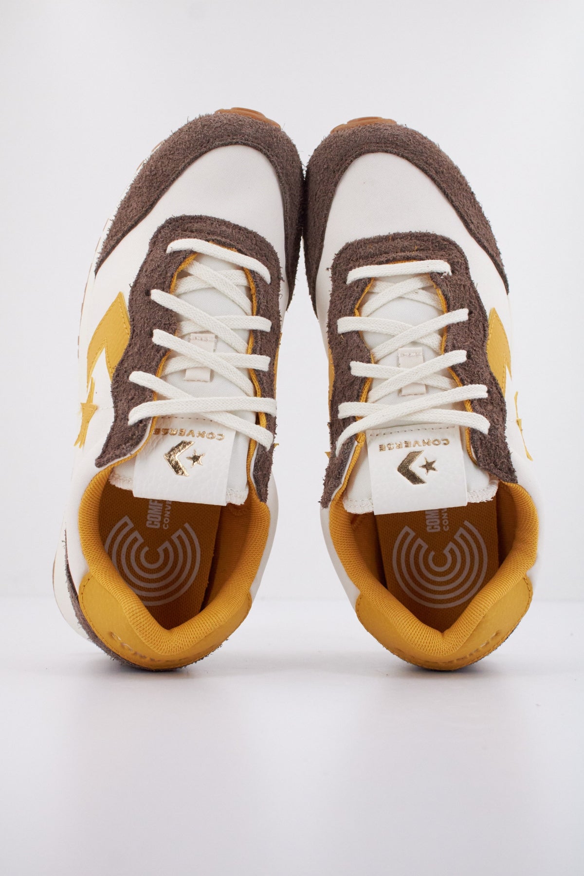 CONVERSE OMEGA TRAINER en color MARRON (3)