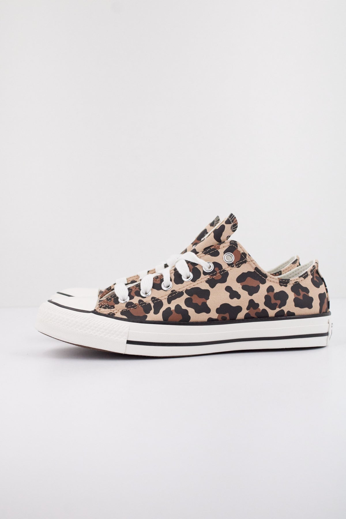 CONVERSE CHUCK TAYLOR ALL STAR OX en color ANIMAL PRINT  (1)