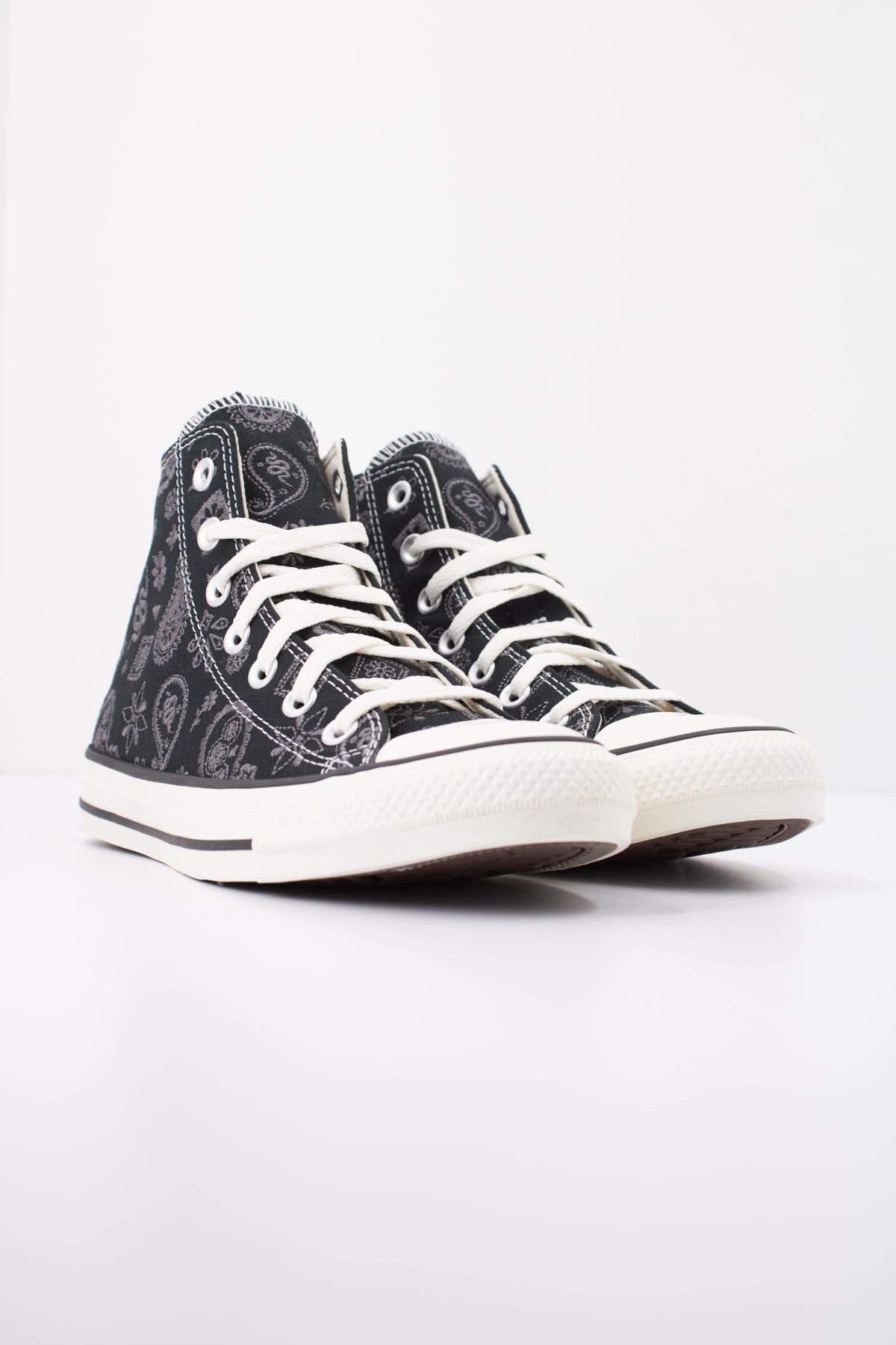 CONVERSE Chuck Taylor All Star Paisley Pop Hi en color NEGRO (2)