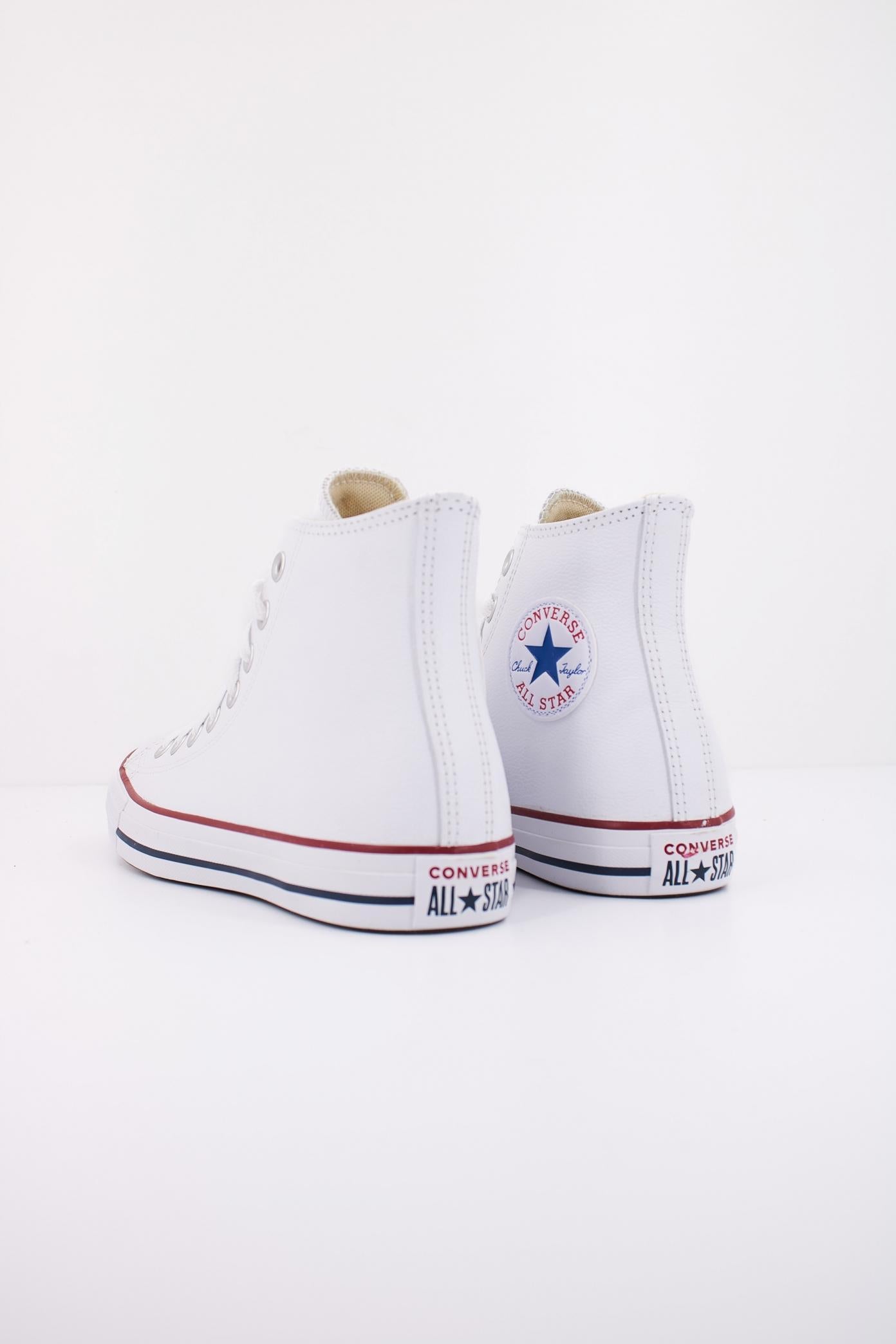 CONVERSE CHUCK TAYLOR LEATHER en color BLANCO (4)