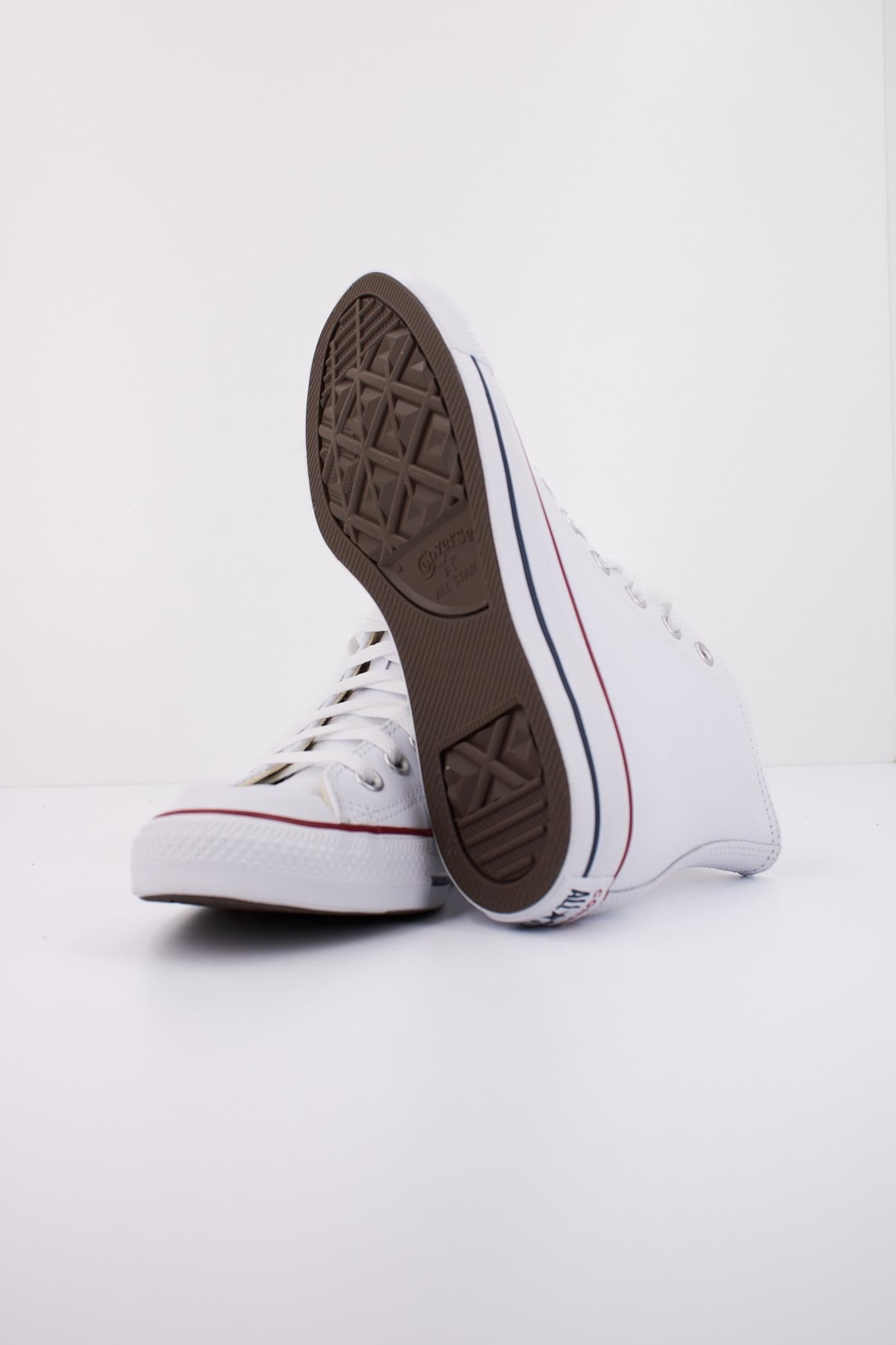 CONVERSE CHUCK TAYLOR LEATHER en color BLANCO (5)