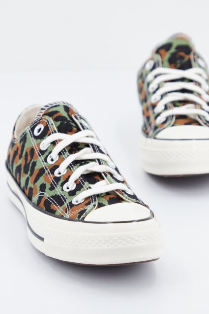 CONVERSE CHUCK OX en color VERDE (4)