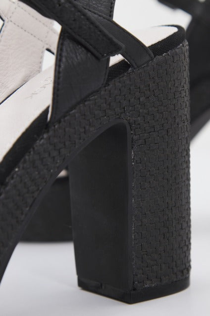 LUMBERJACK CROSSED ANKLE en color NEGRO (4)