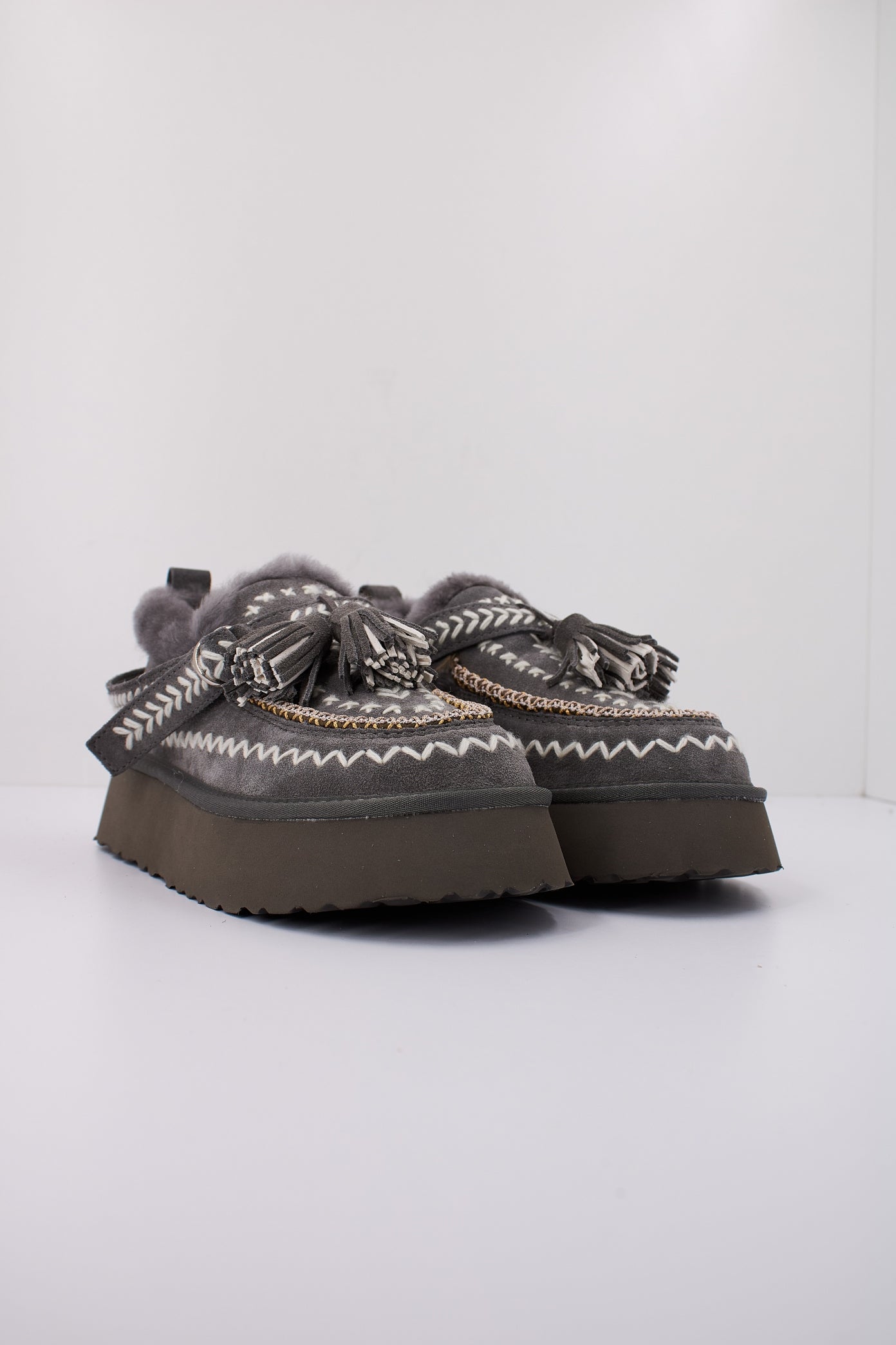 NAN-KU DFH en color GRIS (2)