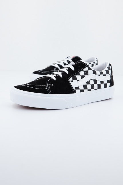 VANS UA SK-LOW en color NEGRO (2)