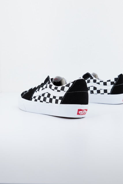 VANS UA SK-LOW en color NEGRO (3)