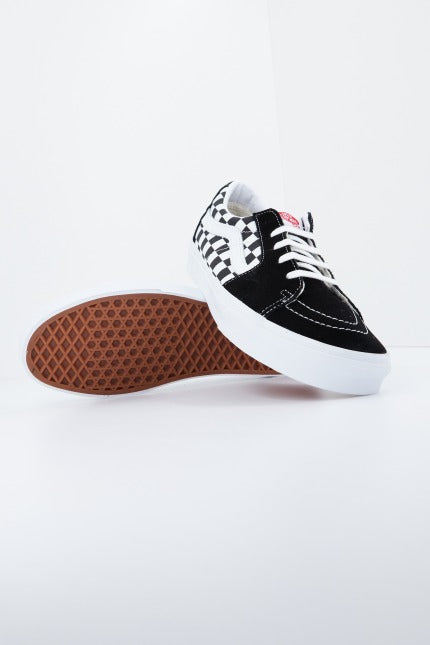 VANS UA SK-LOW en color NEGRO (4)