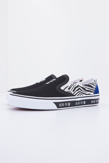 VANS UA CLASSIC SLIP-ON en color NEGRO (2)