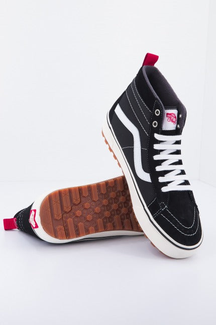 VANS UA SK- HI MTE- en color NEGRO (4)