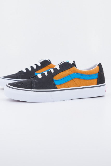 VANS UA SK-LOW en color NEGRO (1)