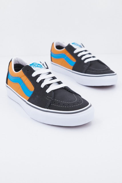 VANS UA SK-LOW en color NEGRO (2)
